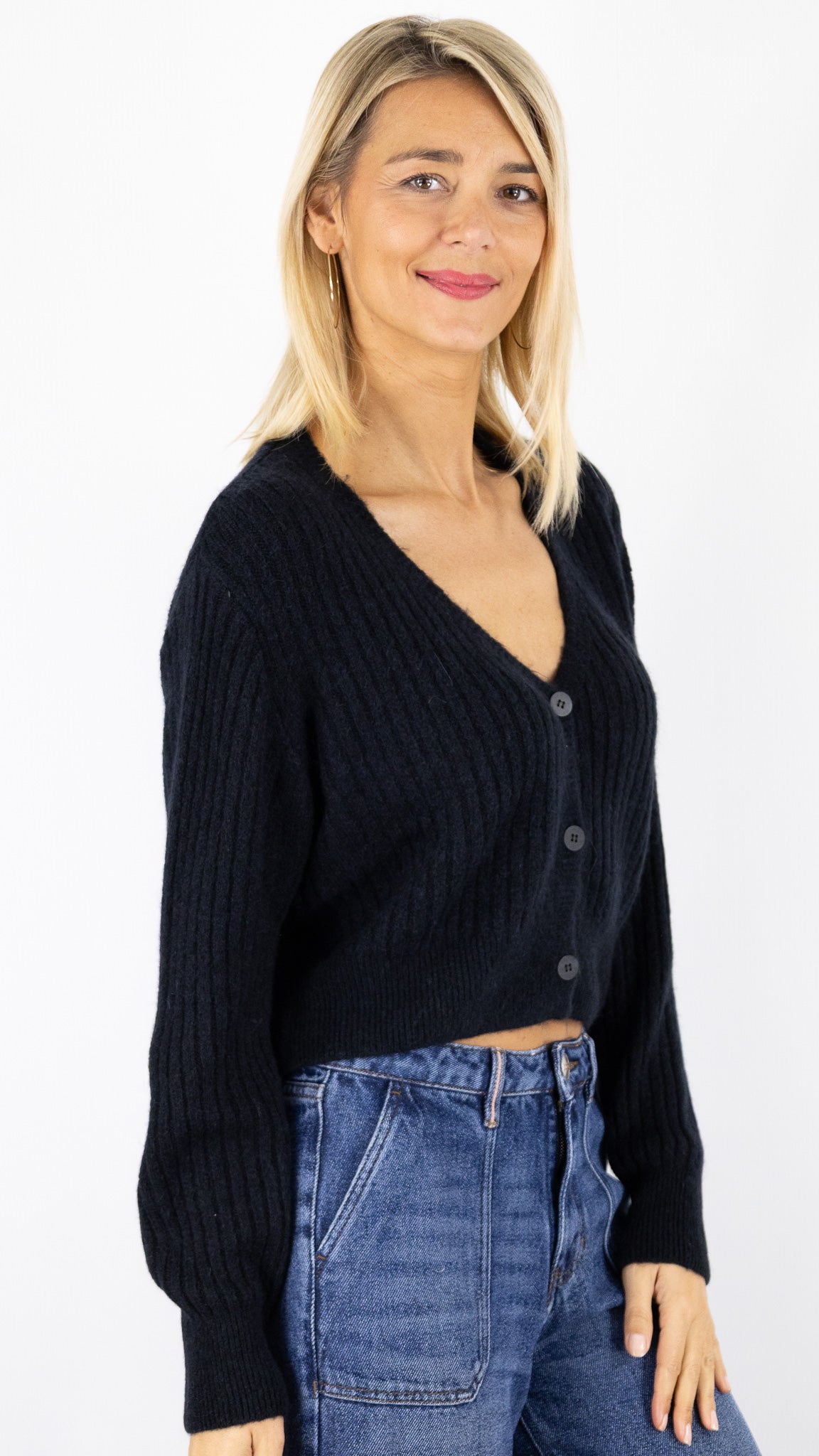 GILET COURT COTELE COL V  STUDIO PARISIEN 9501#COLOR_NOIR