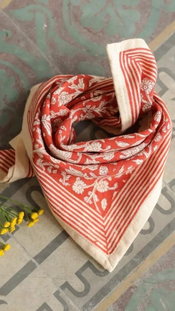 FOULARD IMPRIME FLEURI 100% COTON BELLEMME ANJALI PETIT FORMAT#COLOR_ROUGE BRIQUE
