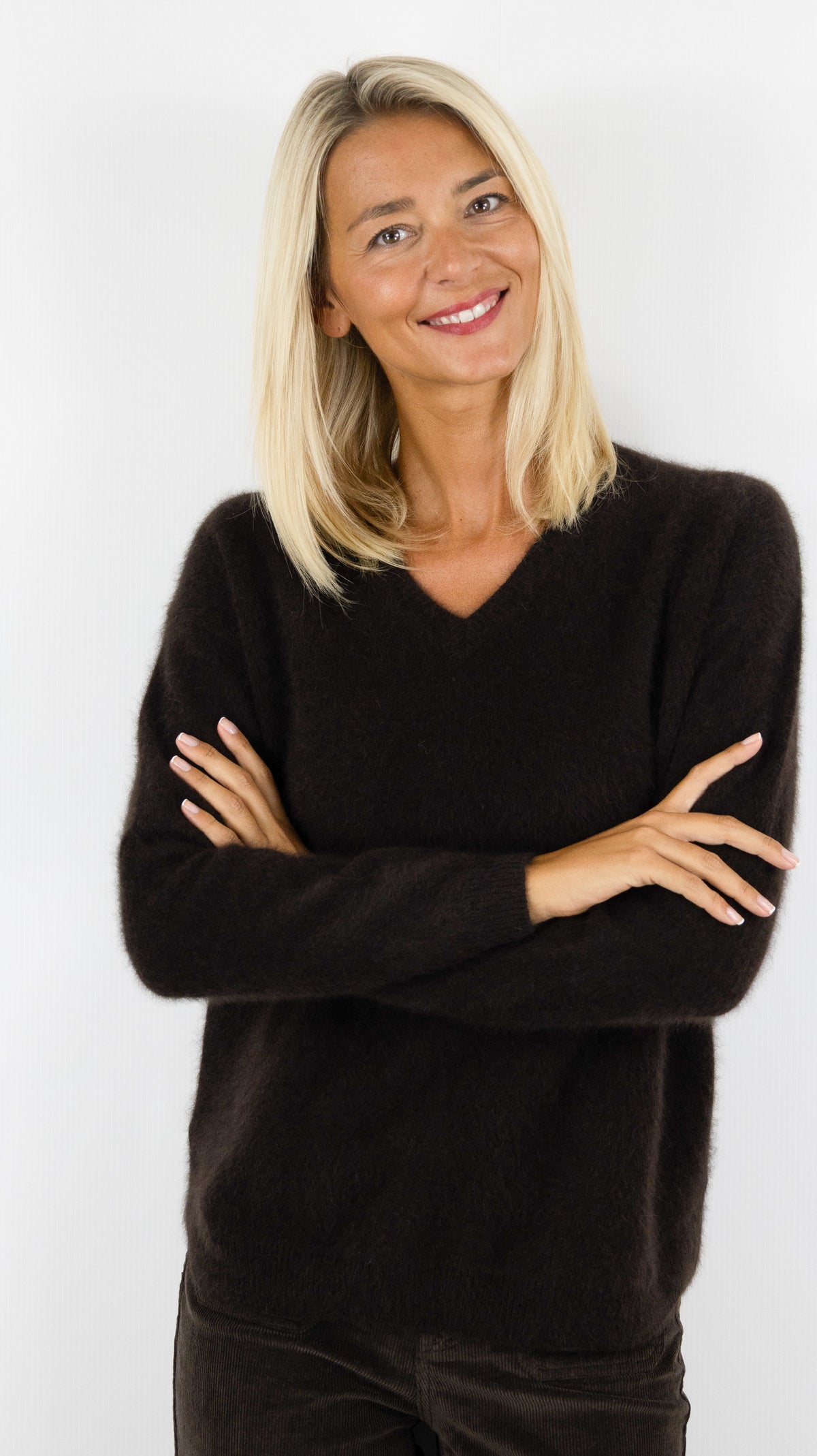 PULL COL V EN RACCOON ET ANGORA POUR FEMME ESTHEME WES2481HR-1#COLOR_1854/AMERICANO CHOCO