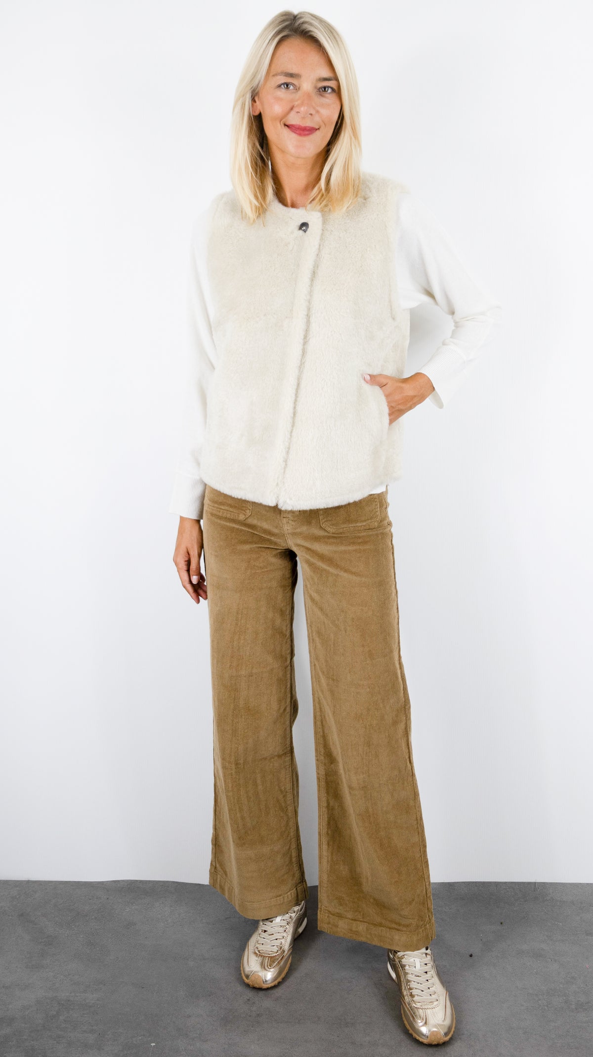 VESTE SANS MANCHES EN FAUSSE FOURRURE POUR FEMME HARTFORD VELMA#COLOR_02/NATURAL ECRU