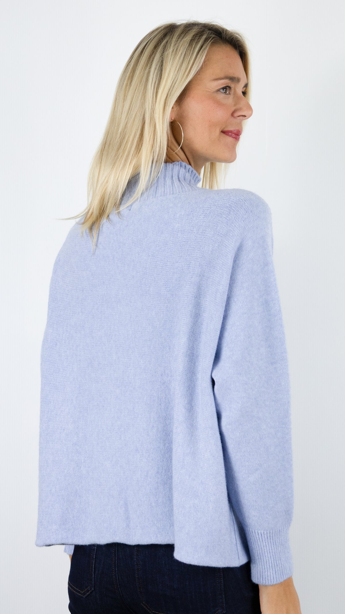 PULL AMPLE COL MONTANT POUR FEMME ALEXANDRE LAURENT C8786#COLOR_JEAN CLAIR