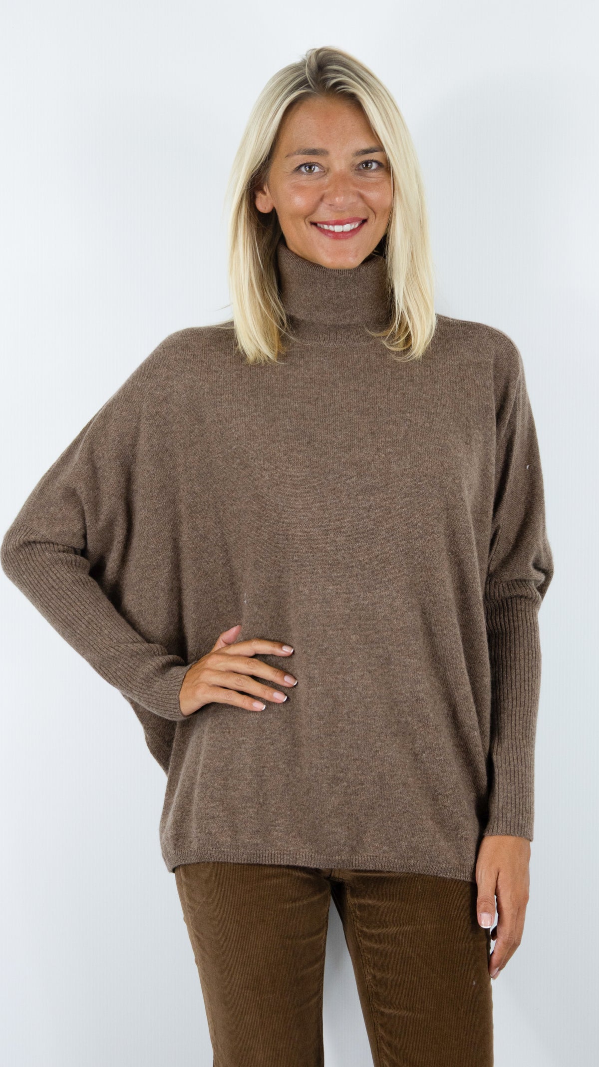 PULL AMPLE COL ROULE EN CACHEMIRE POUR FEMME NOT SHY MARGARETH#COLOR_CAFE AU LAIT