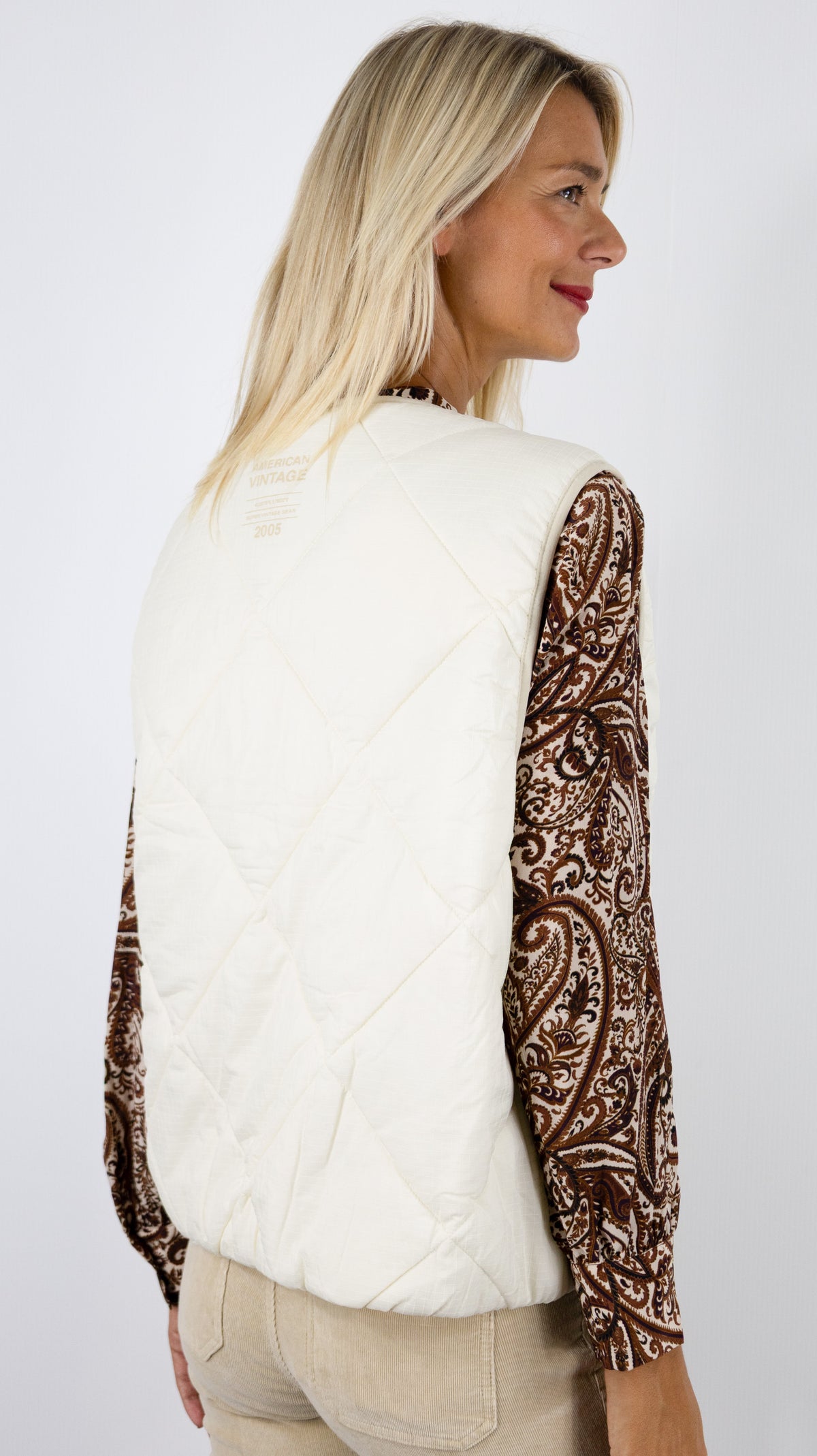 GILET MATELASSE SANS MANCHES POUR FEMME AMERICAN VINTAGE YUP16B#COLOR_CREME