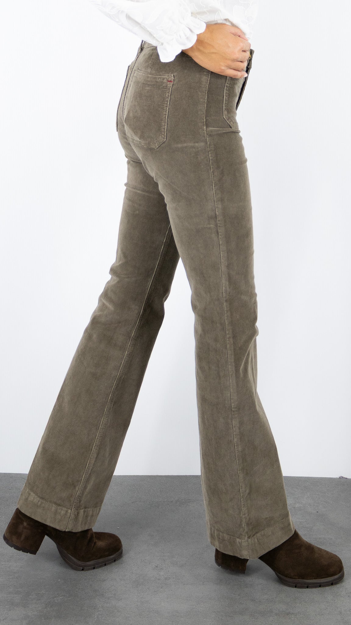 JEANS FLARE EN VELOURS MILLERAIES POUR FEMME JANE BLUE BASTILLE TINY CORD#COLOR_CHATAIGNE/TAUPE