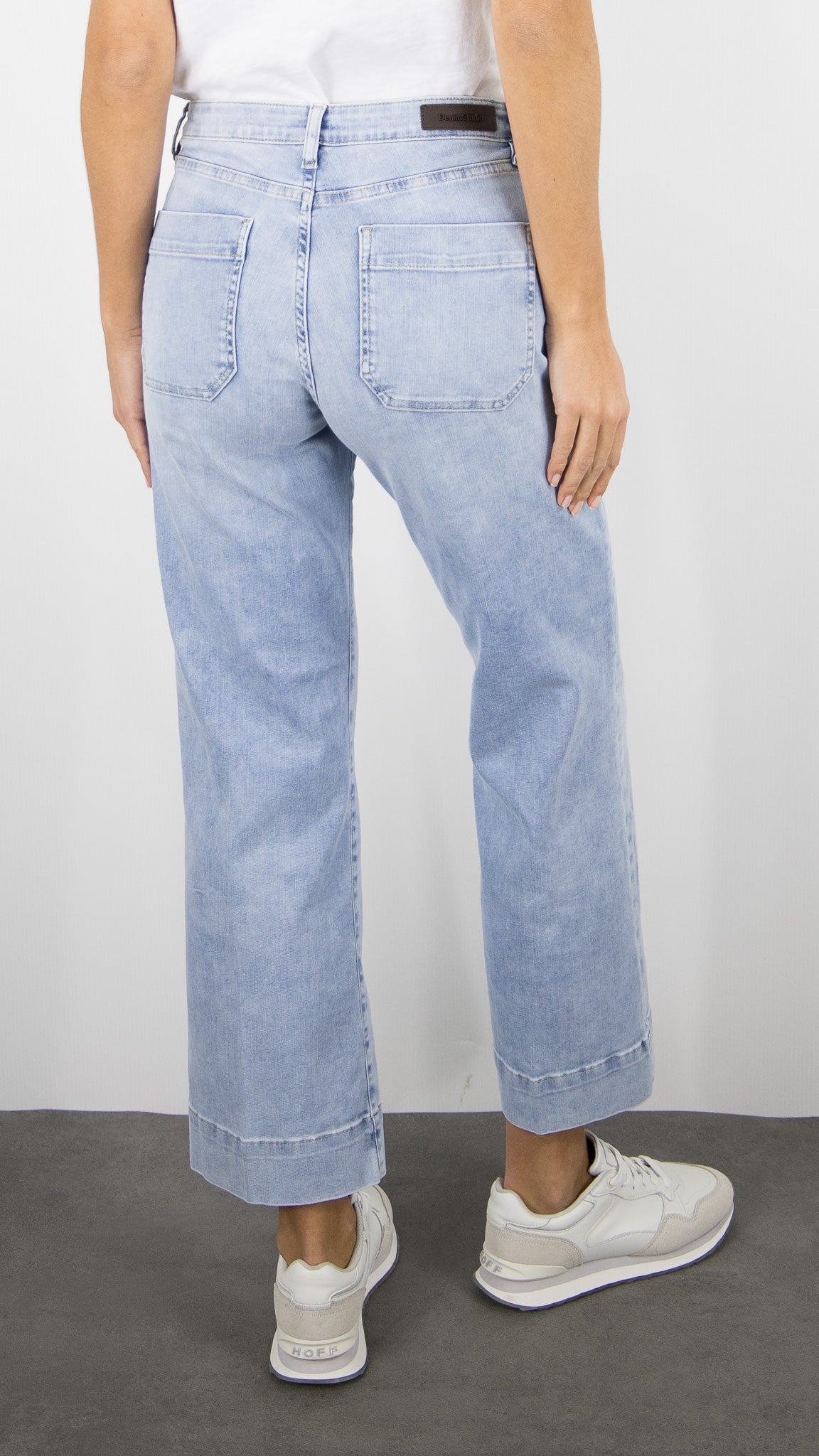 JEANS DENIM LARGE 7/8 FEMME DENIM STUDIO BELLA LIGHT BLUE DENIM#COLOR_SEVENTY WASH/DENIM