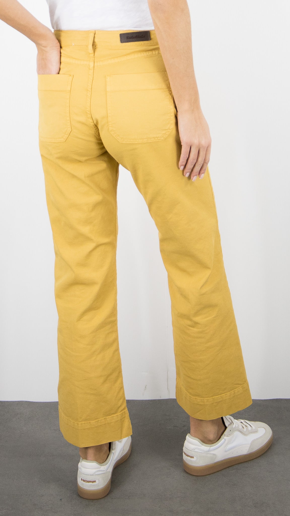 PANTALON 7/8 JAMBES LARGES POUR FEMME DENIM STUDIO BELLA LIGHT GABARDINE#COLOR_COLZA/SAFRAN