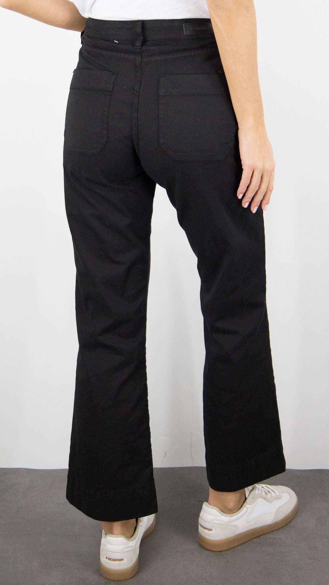 PANTALON 7/8 JAMBES LARGES POUR FEMME DENIM STUDIO BELLA LIGHT GABARDINE#COLOR_NOIR