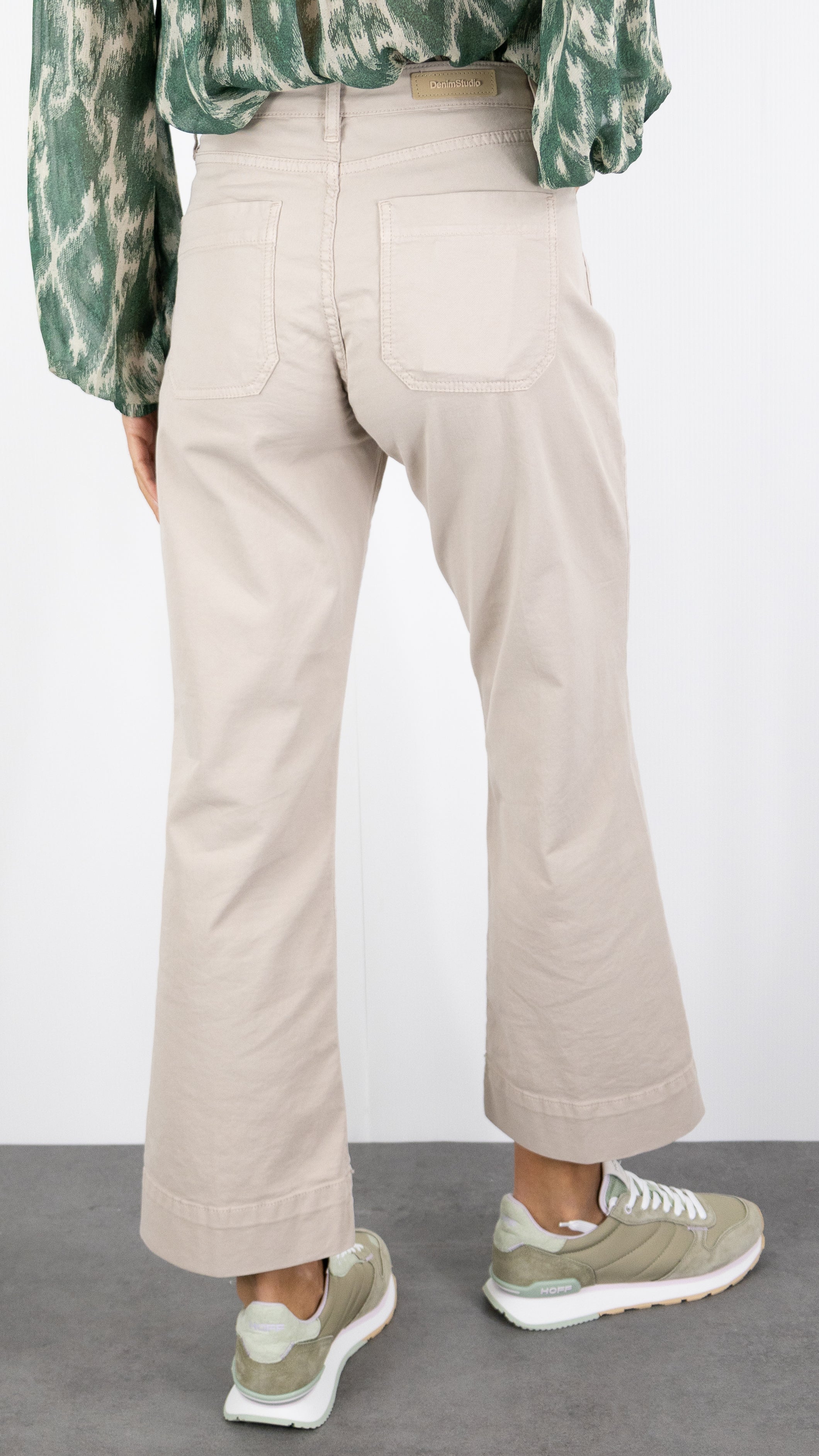 PANTALON 7/8 JAMBES LARGES POUR FEMME DENIM STUDIO BELLA LIGHT GABARDINE#SEPIA/BEIGE