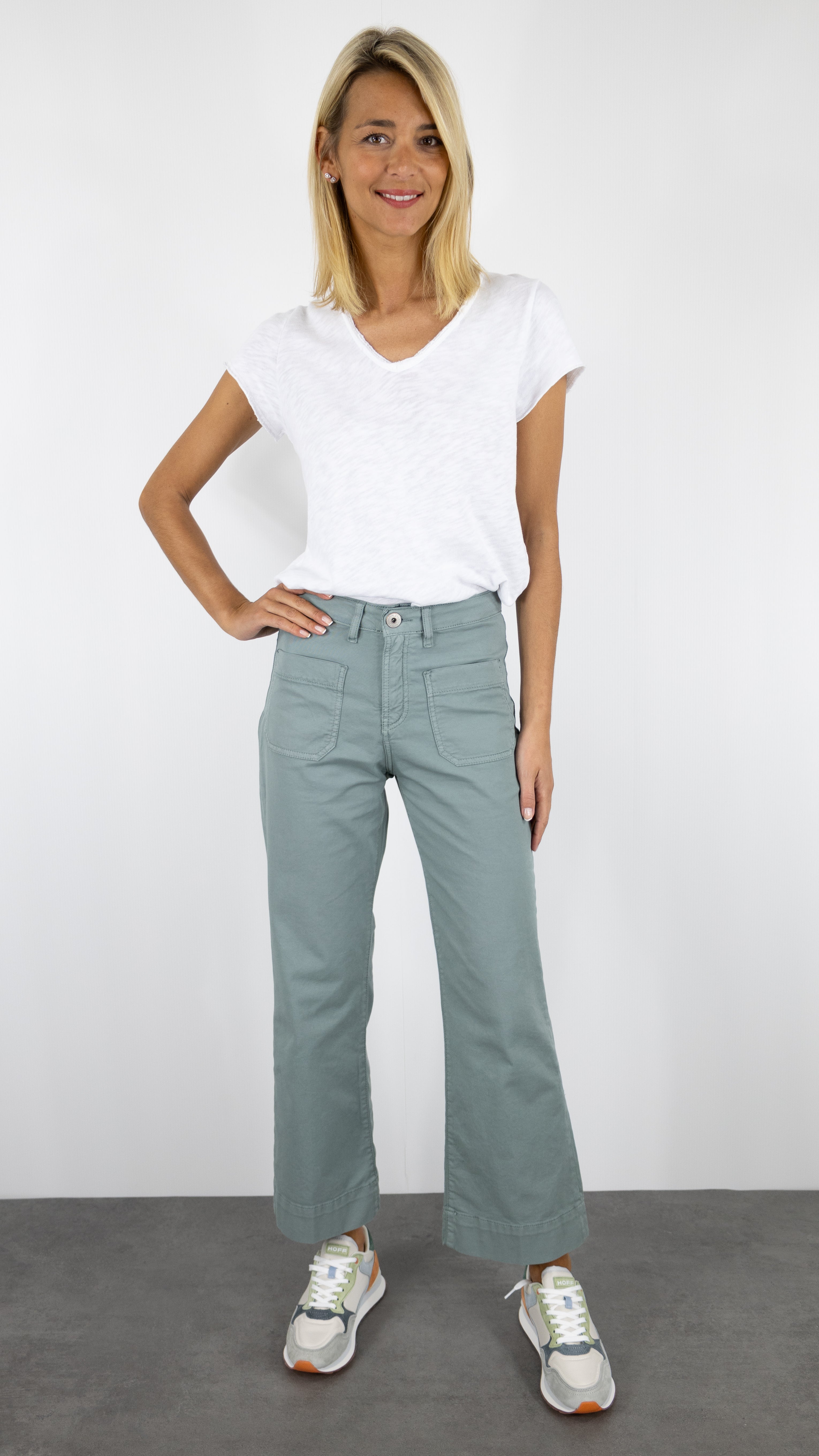 PANTALON 7/8 JAMBES LARGES POUR FEMME DENIM STUDIO BELLA LIGHT GABARDINE#COLOR_ALOES/CELADON