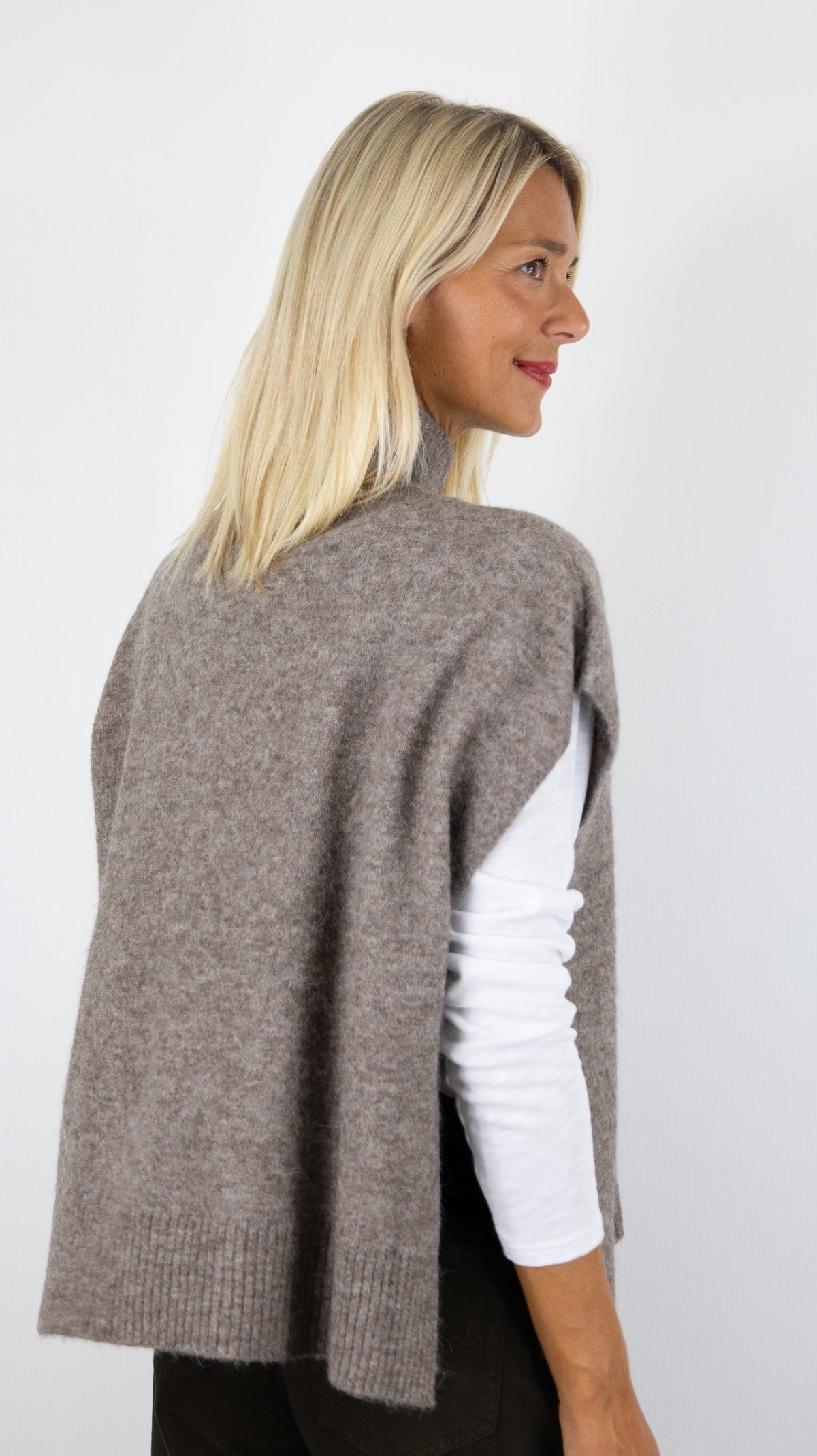 PULL SANS MANCHES COL CAMIONNEUR POUR FEMME HARTFORD MIMY#COLOR_03/TAUPE
