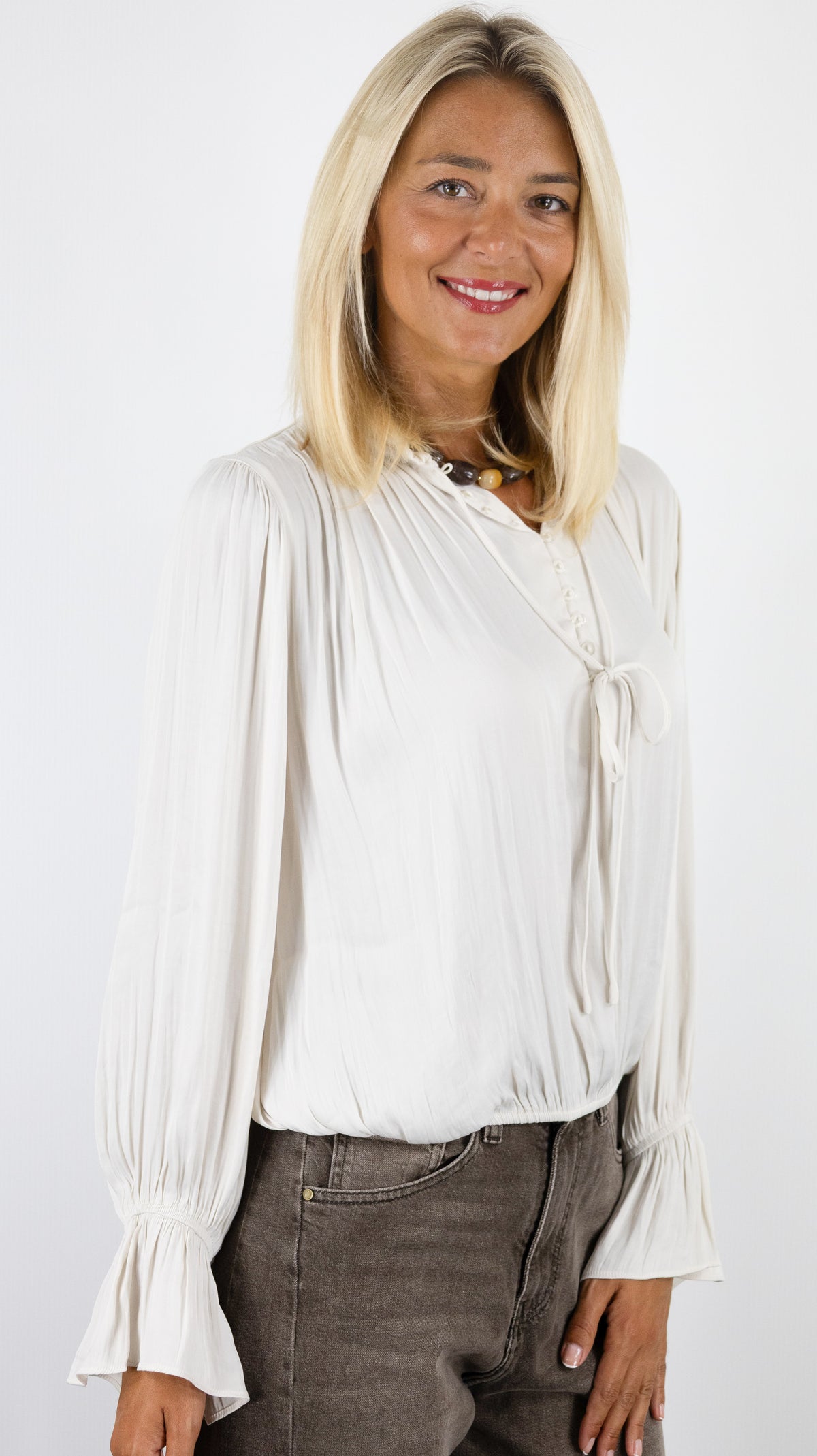 BLOUSE FLUIDE VOLANTEE CHOKLATE CK08595 FIRA#COLOR_BEIGE