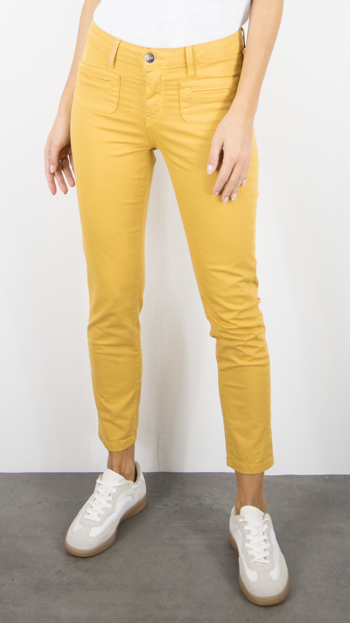 PANTALON SLIM EN COTON LYCRA POUR FEMME ISLOW CLARA SATIN LYCRA#COLOR_AMBRE/SAFRAN JAUNE