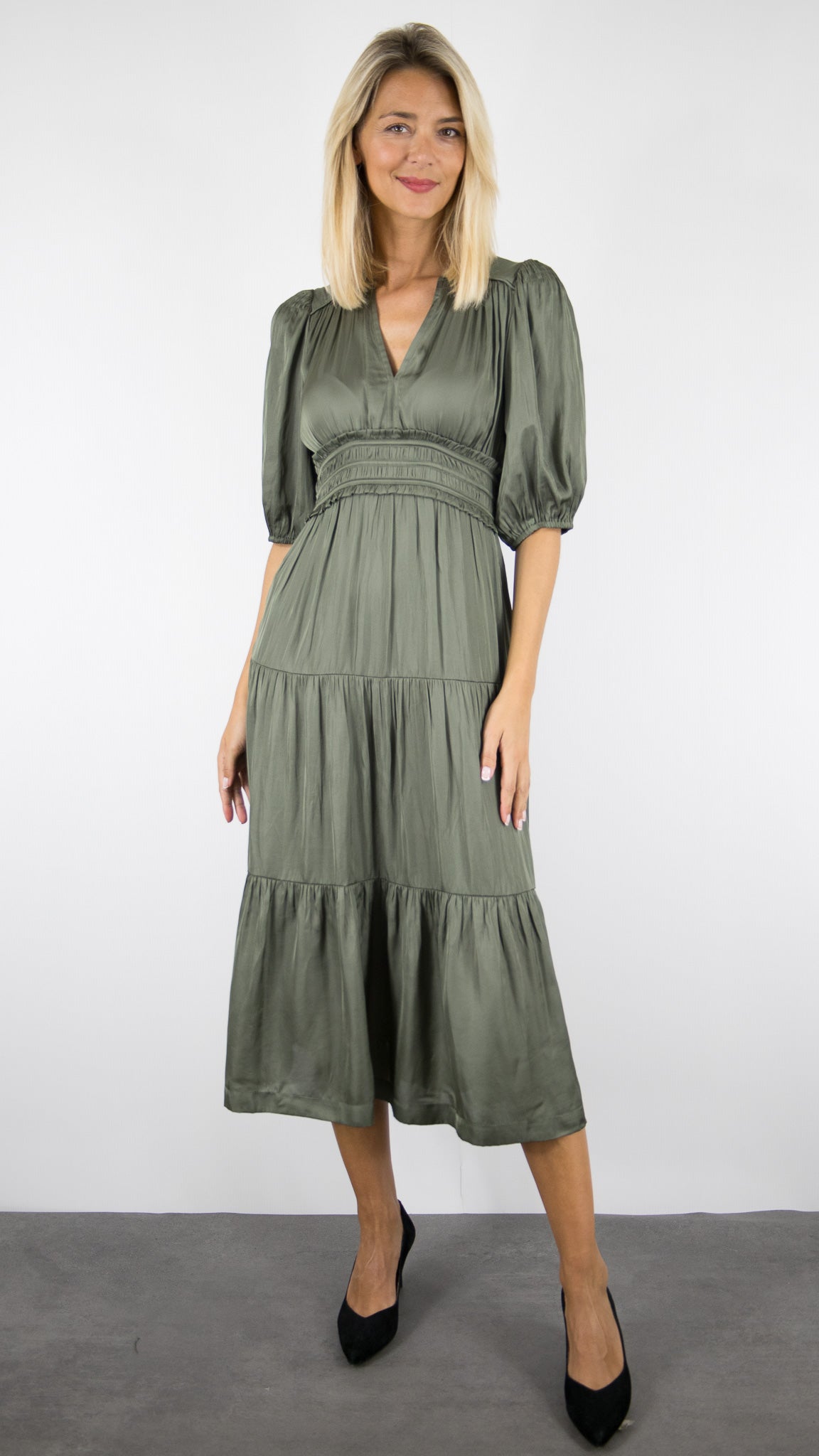 ROBE MIDI FRONCEE EN POLYSOIE KAKI BA&SH CLELI 