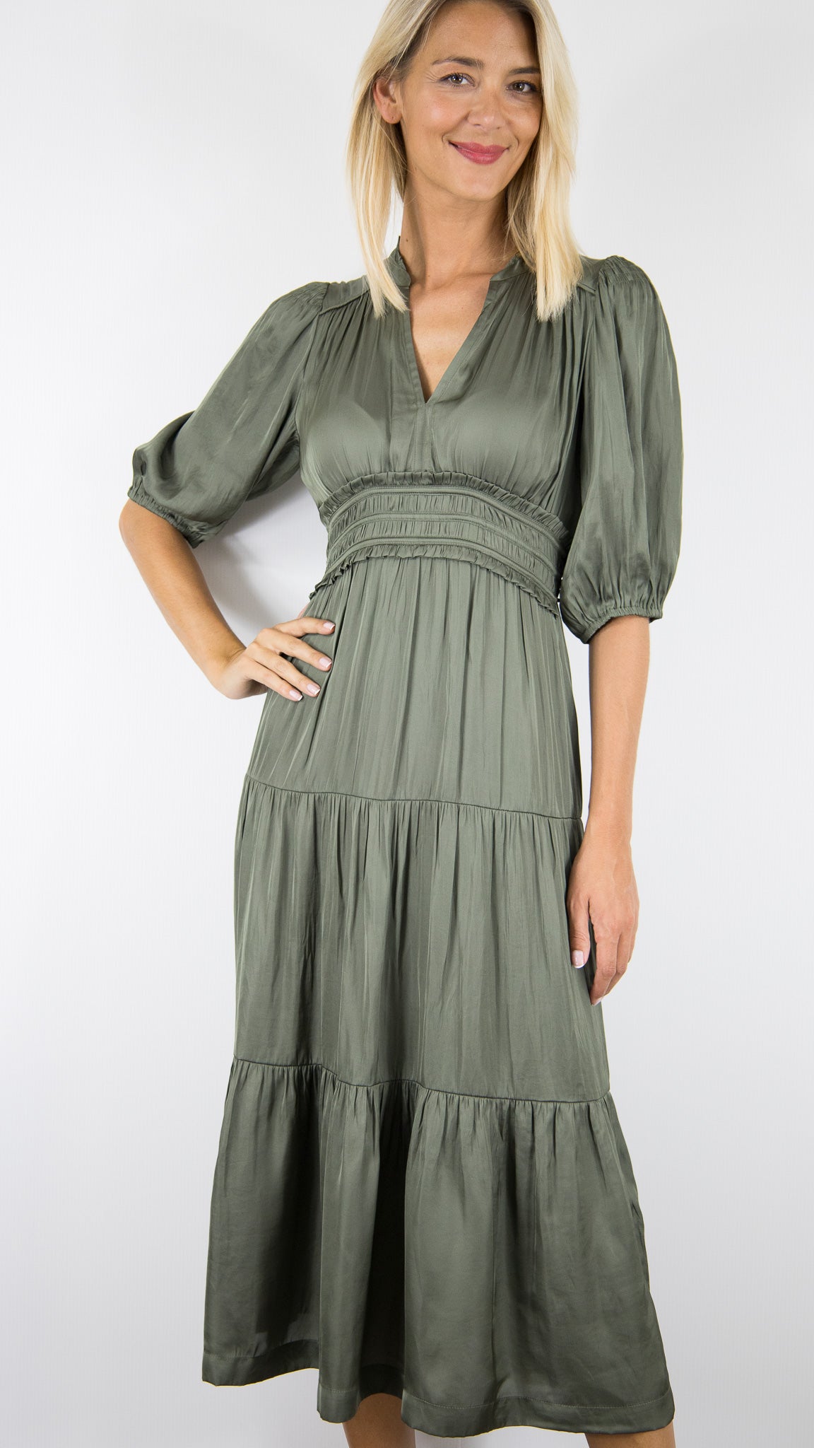 ROBE MIDI FRONCEE EN POLYSOIE KAKI BA&SH CLELI 