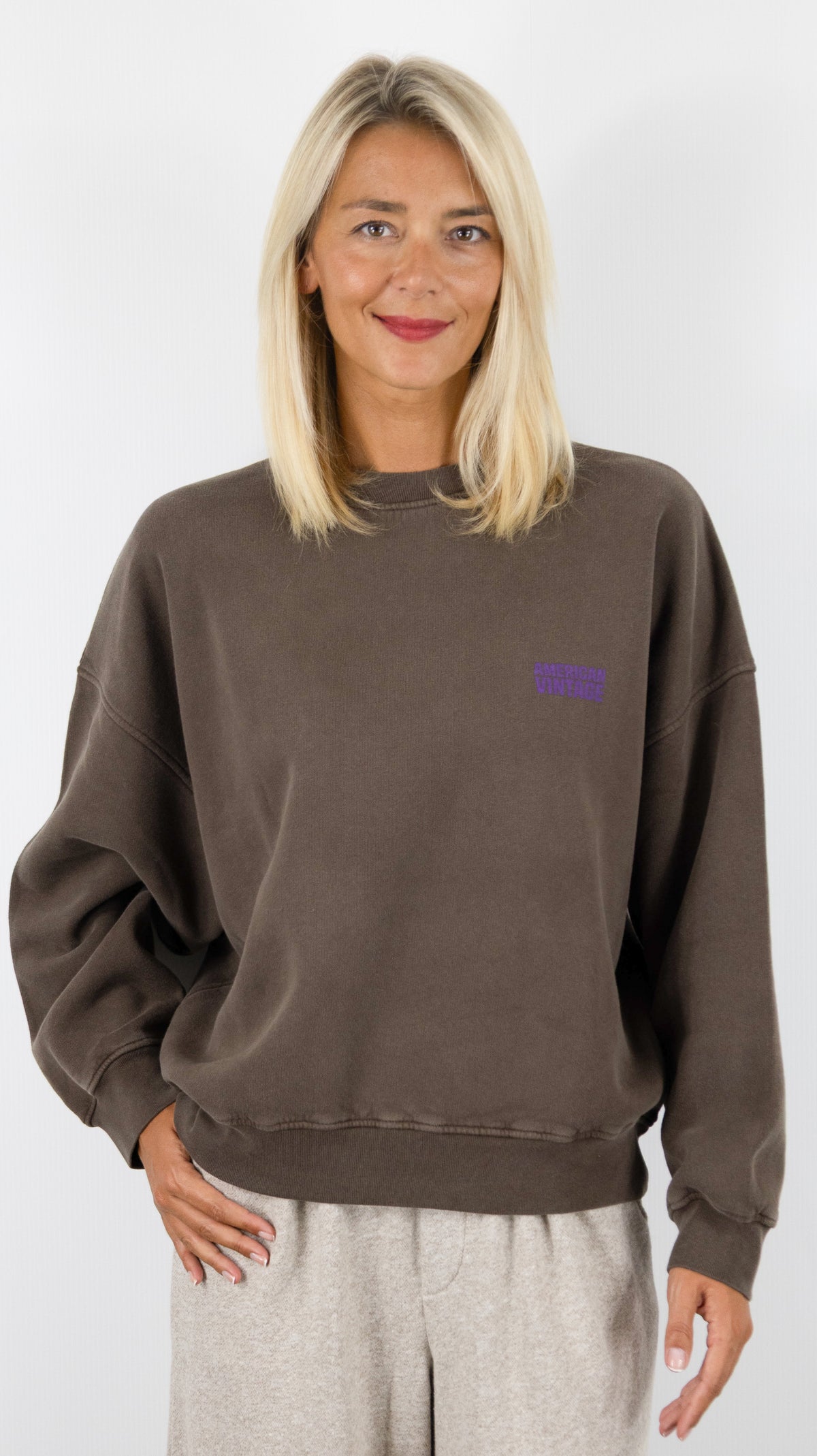 SWEAT AMPLE EN COTON POUR FEMME PLI03C AMERICAN VINTAGE PLIZZY#COLOR_CHATAIGNE
