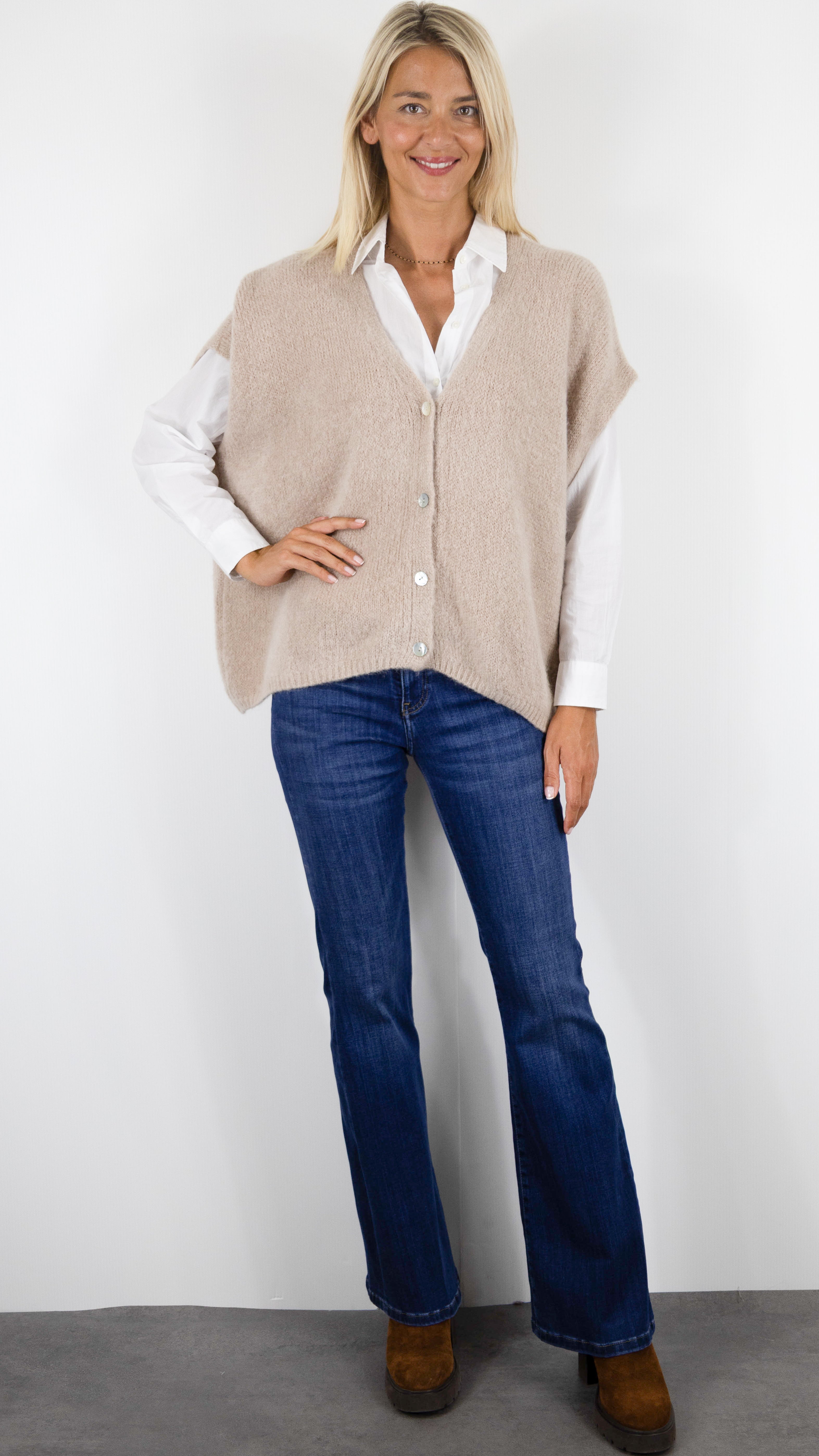 GILET AMPLE SANS MANCHES COL V POUR FEMME ANDROMEDE EH2328#COLOR_BEIGE
