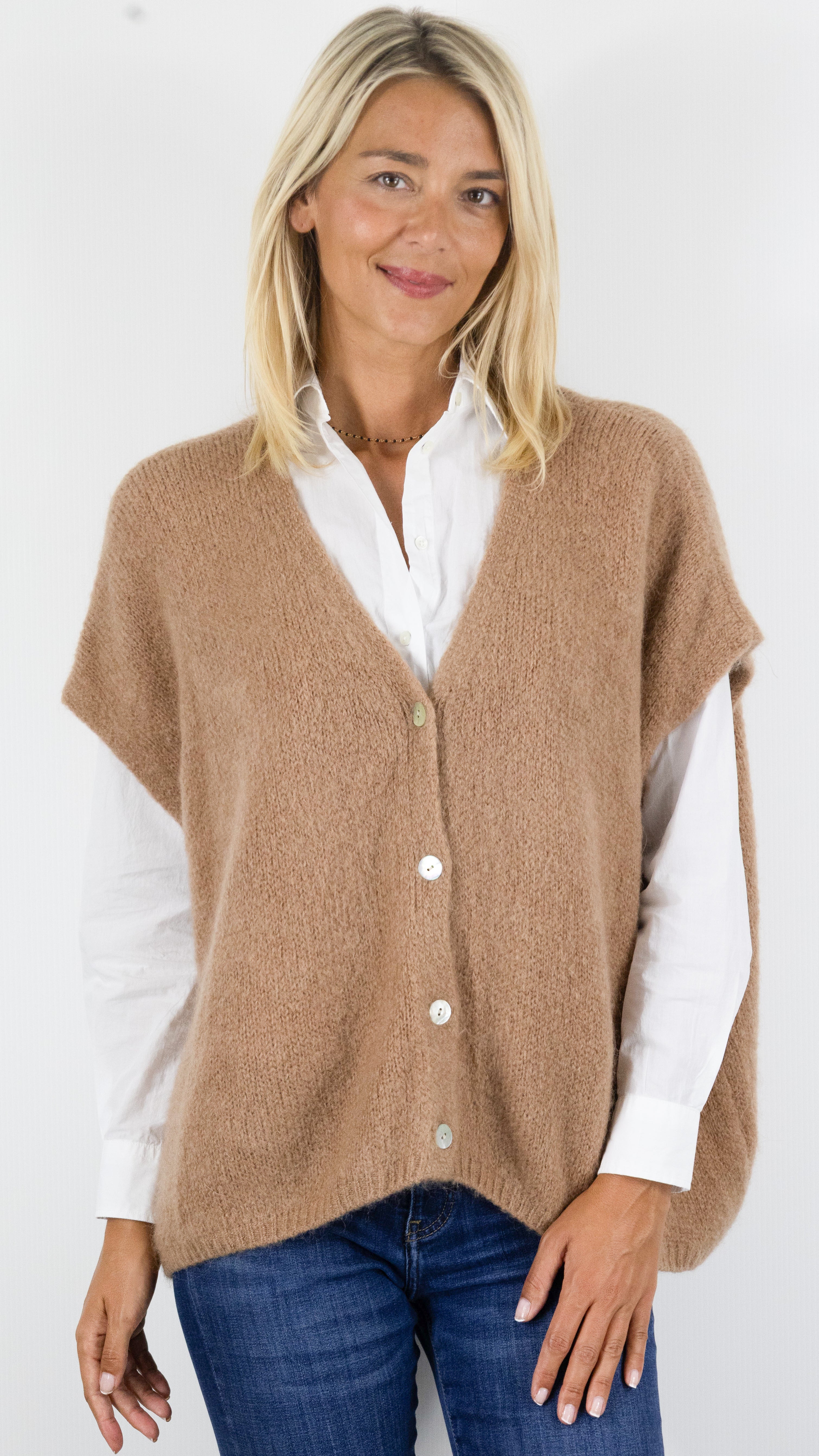 GILET AMPLE SANS MANCHES COL V POUR FEMME ANDROMEDE EH2328#COLOR_CAMEL
