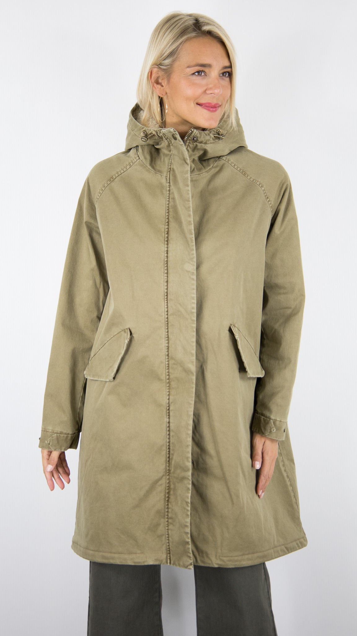PARKA EVASEE EN COTON AVEC CAPUCHE FOURRURE MOUTON POUR FEMME BLONDE N°8 EMMA T