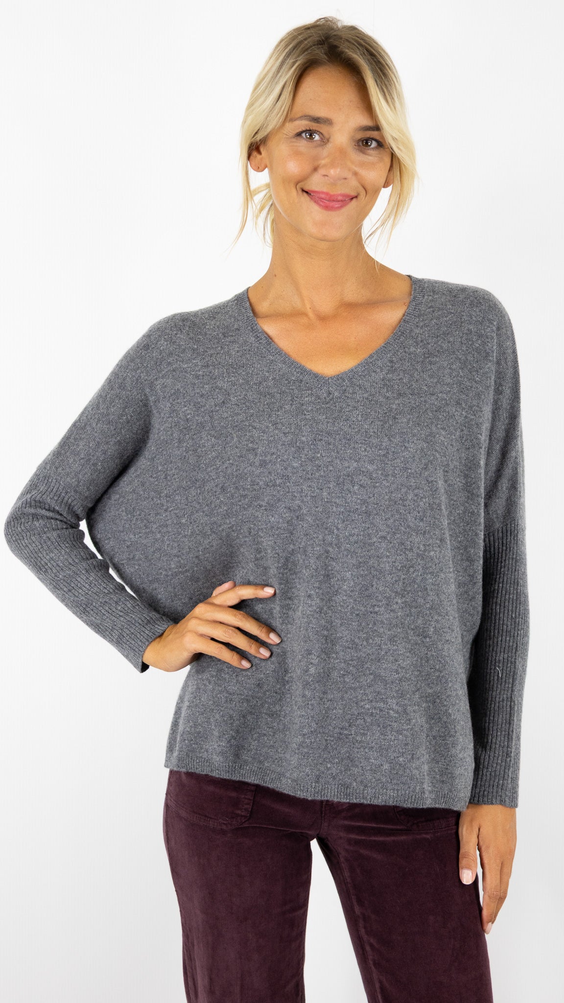 PULL V EN CACHEMIRE FAUSTINE NOT SHY#COLOR_GRIS CHINE FONCE