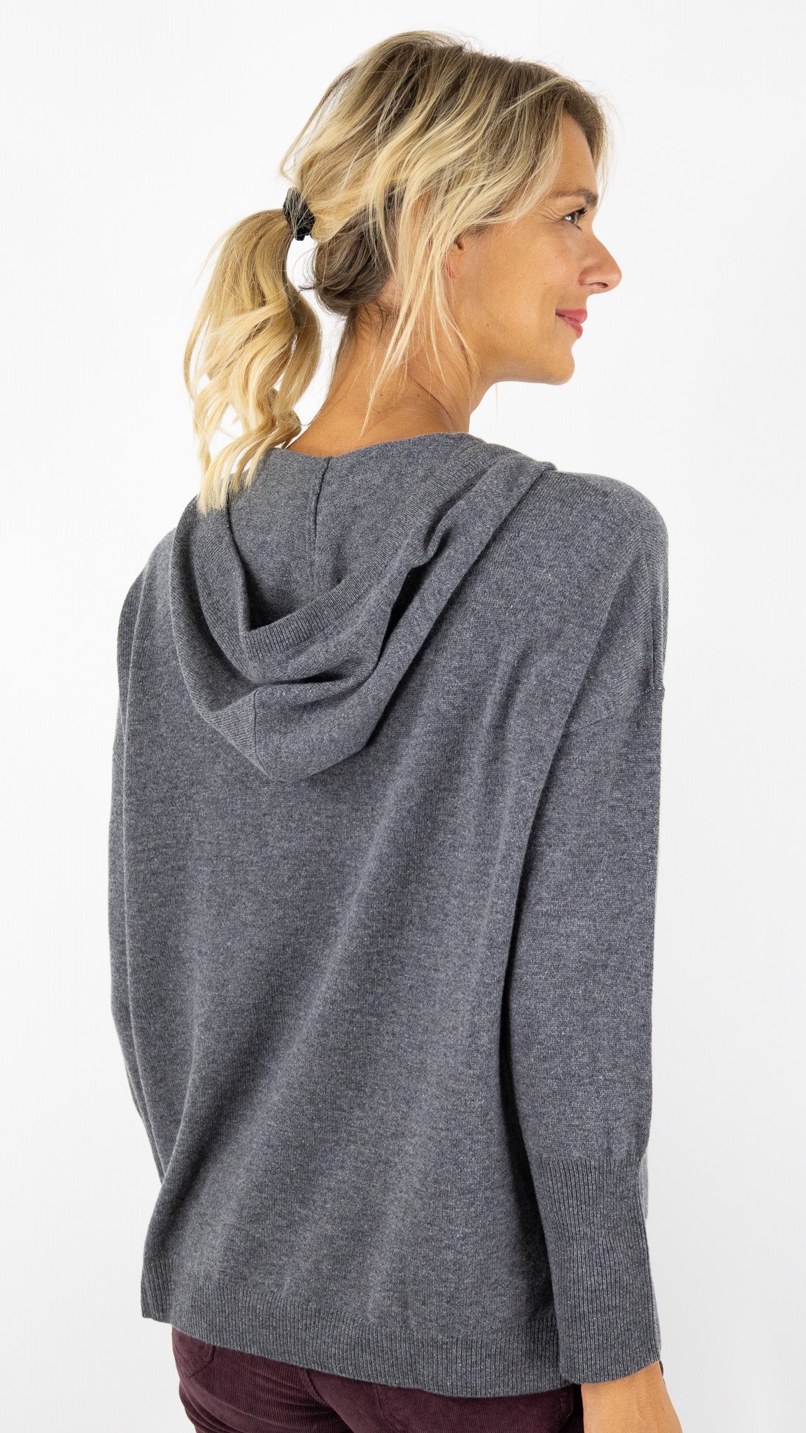 PULL A CAPUCHE DROIT CACHEMIRE ET LAINE NOT SHY GEMA#COLOR_GRIS CHINE FONCE