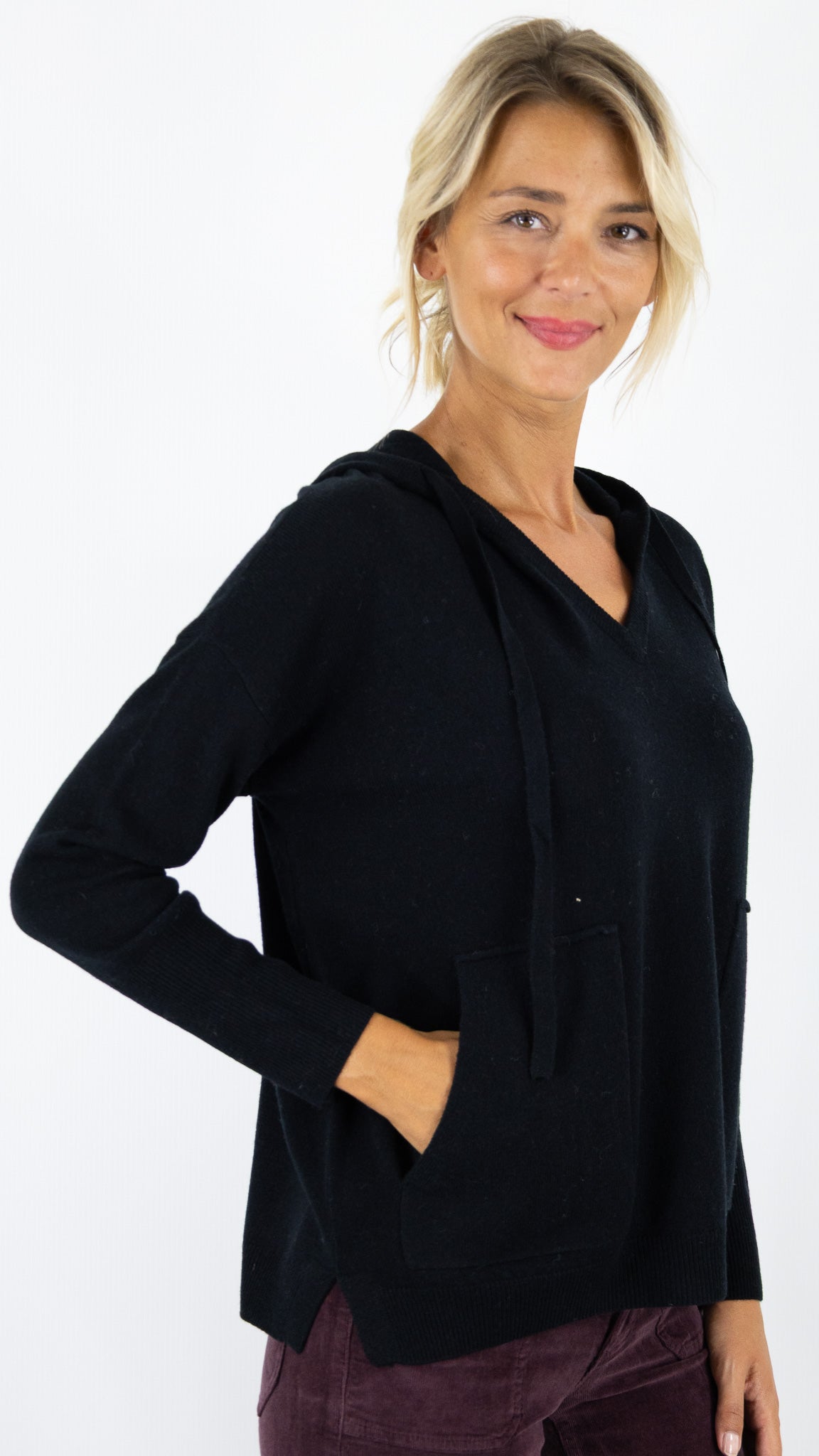 PULL A CAPUCHE DROIT CACHEMIRE ET LAINE NOT SHY GEMA#COLOR_NOIR