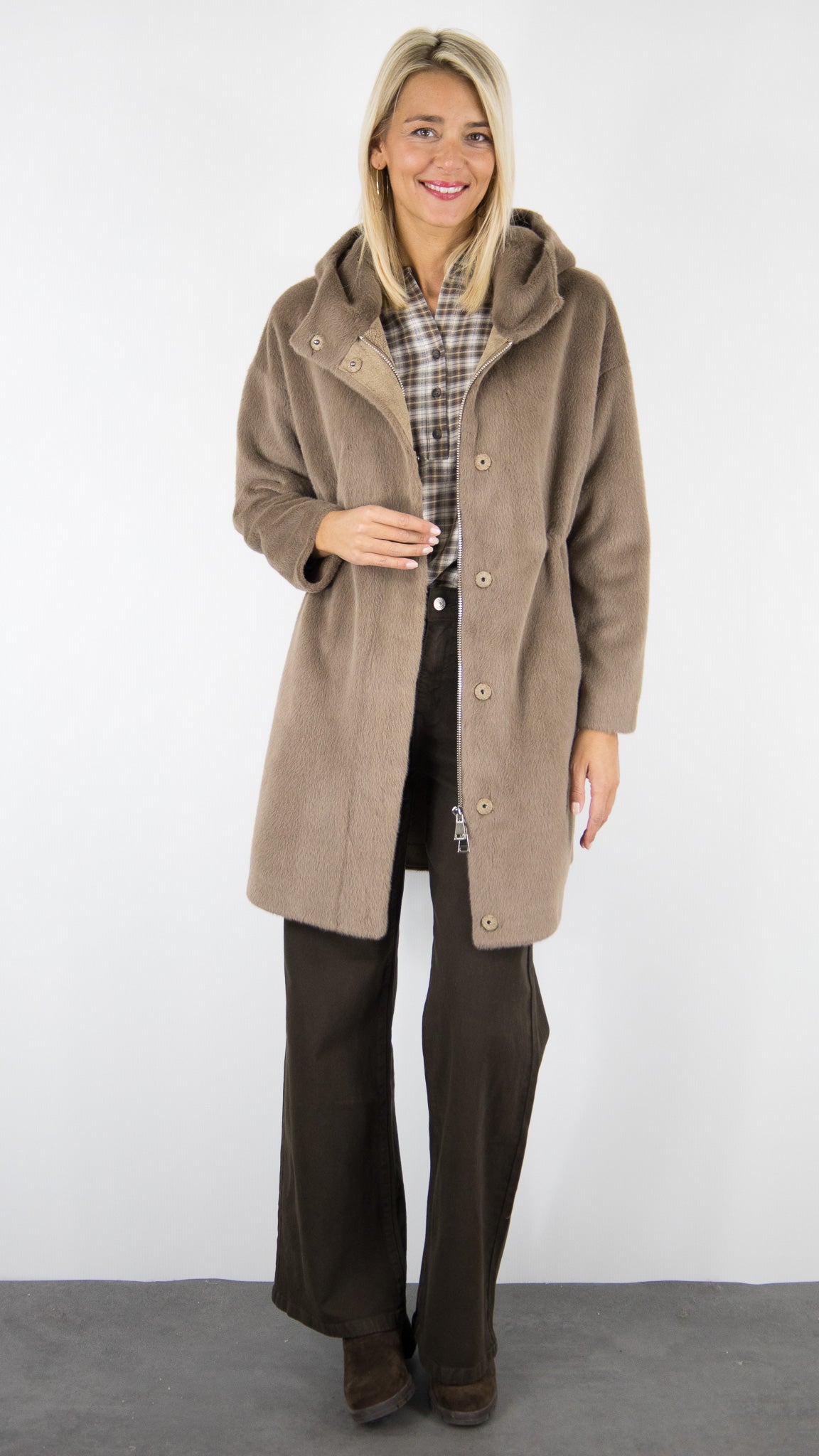 MANTEAU 7/8 EN FAUSSE FOURRURE LOU ANDREA HAPPY PM BEIGE#COLOR_MOKA/ECUREUIL