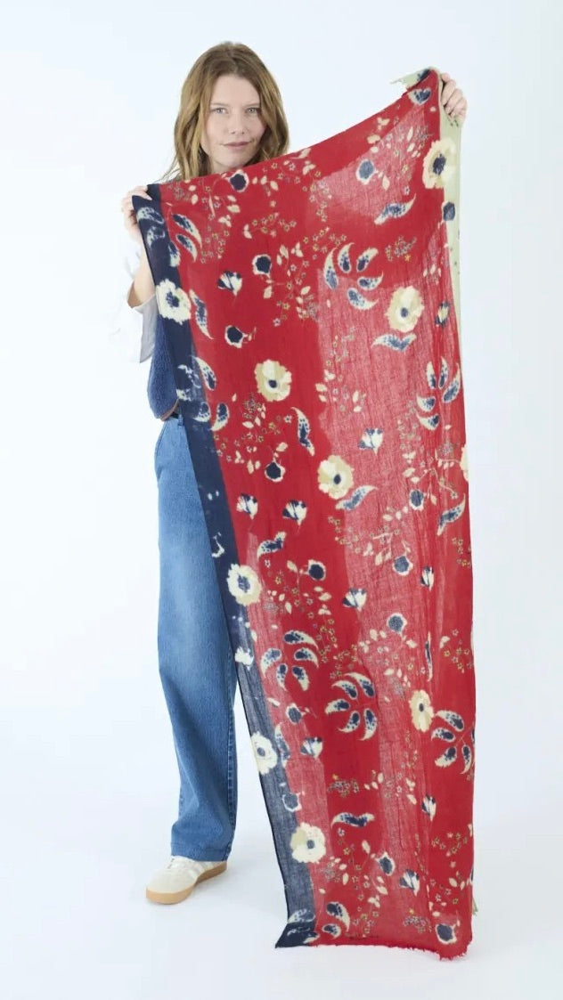 ECHARPE en laine imprime fleuri STORIATIPIC ISIS#COLOR_ROUGE
