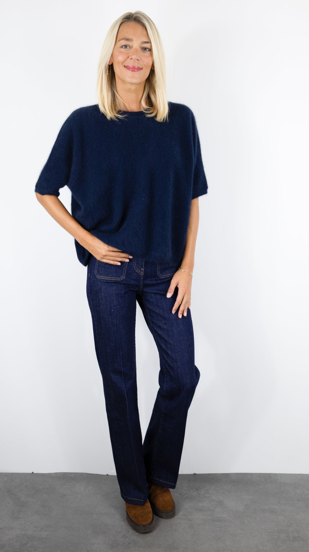 PULL AMPLE COL ROND MANCHES COURTES EN RACCOON POUR FEMME ESTHEME JF4W059R-1#COLOR_53370/NUIT MARINE