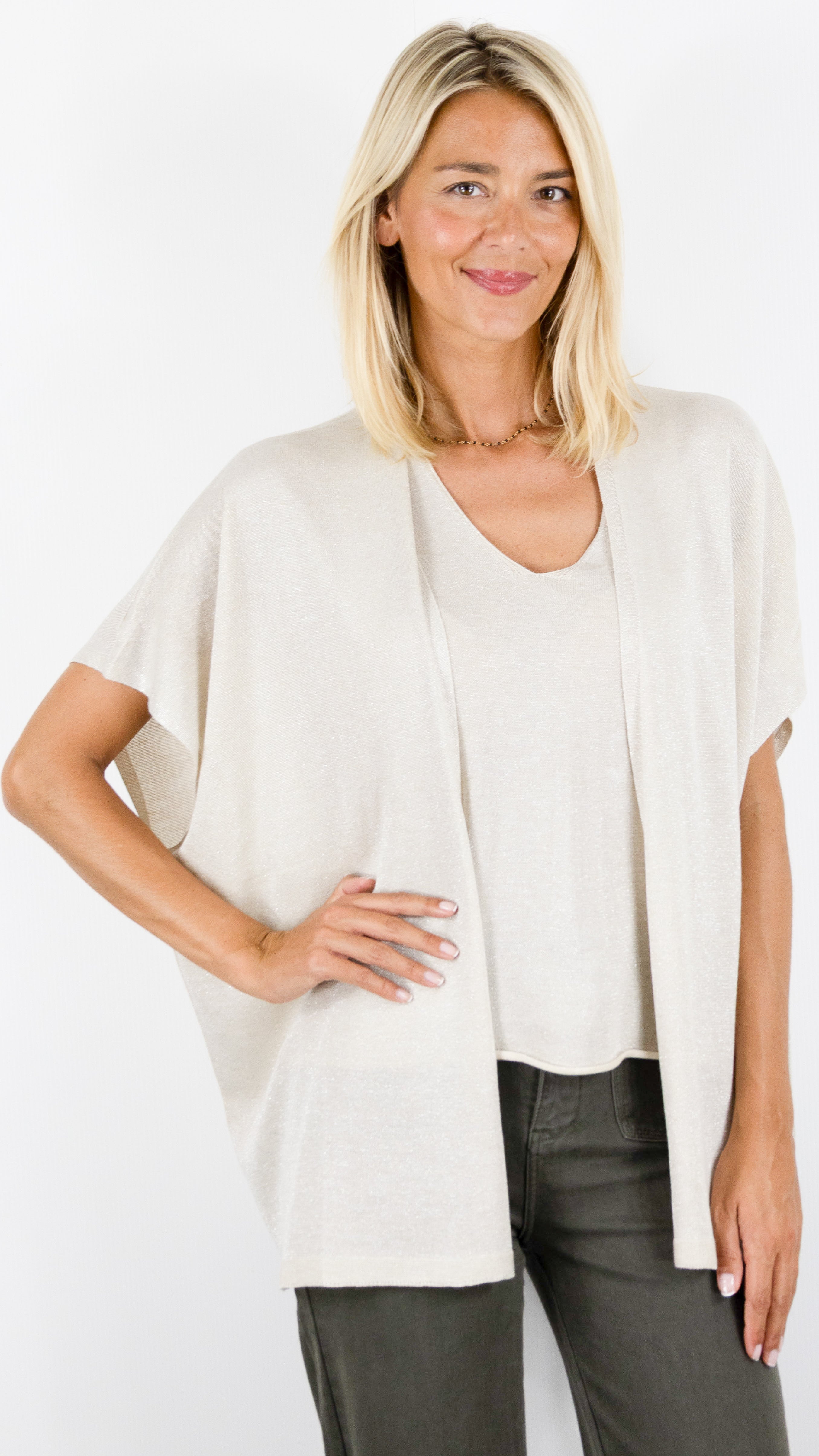 GILET AMPLE MANCHES COURTES MAILLE LUREX POUR FEMME ATELIER DE MILA 8107##COLOR_BEIGE