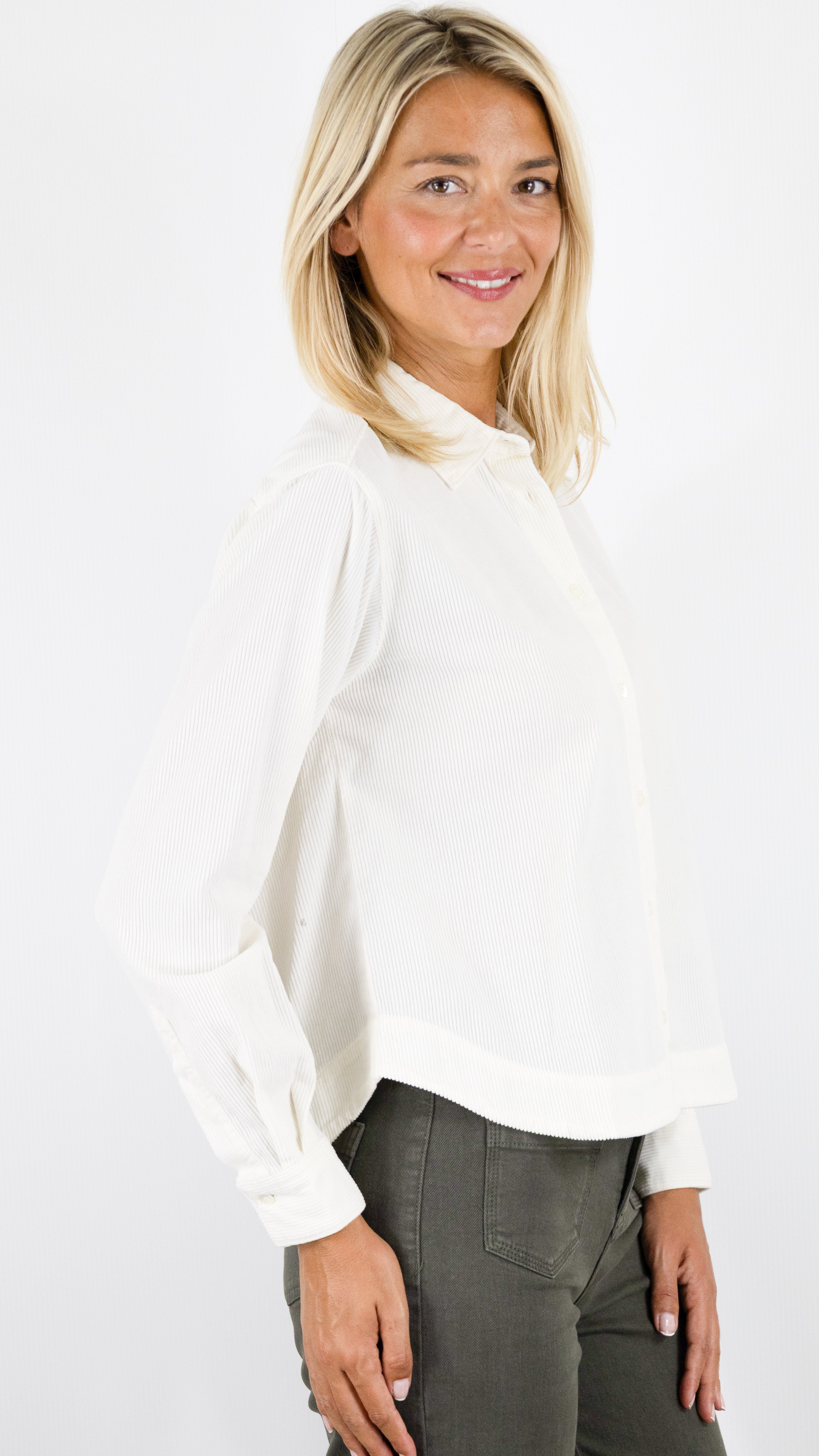 CHEMISE COURTE EN VELOURS POUR FEMME HARTFORD CLOVE#COLOR_22/CREAM ECRU