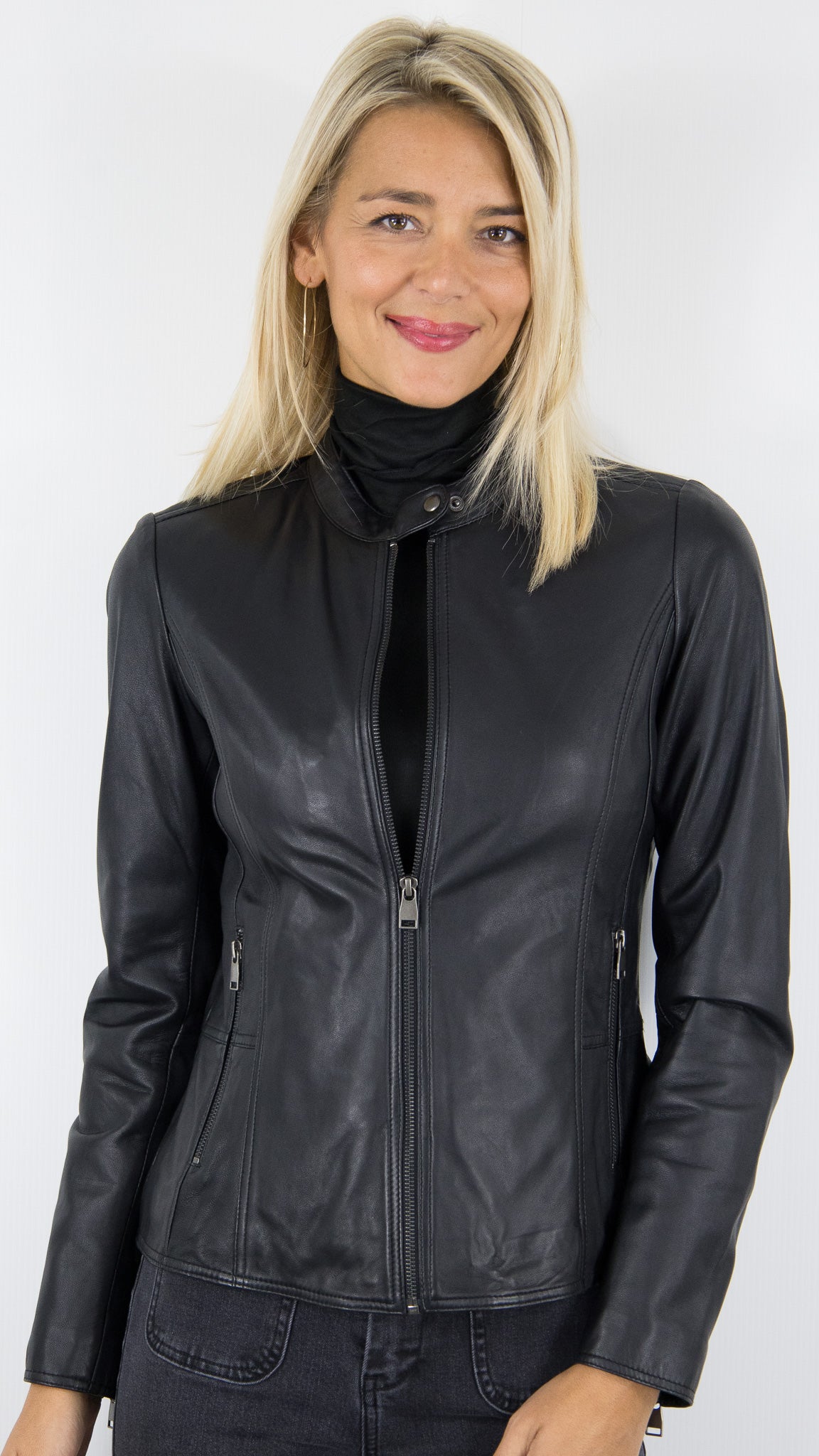 BLOUSON NOIR PRES DU CORPS EN CUIR D'AGNEAU FEMME LA CANADIENNE JEY