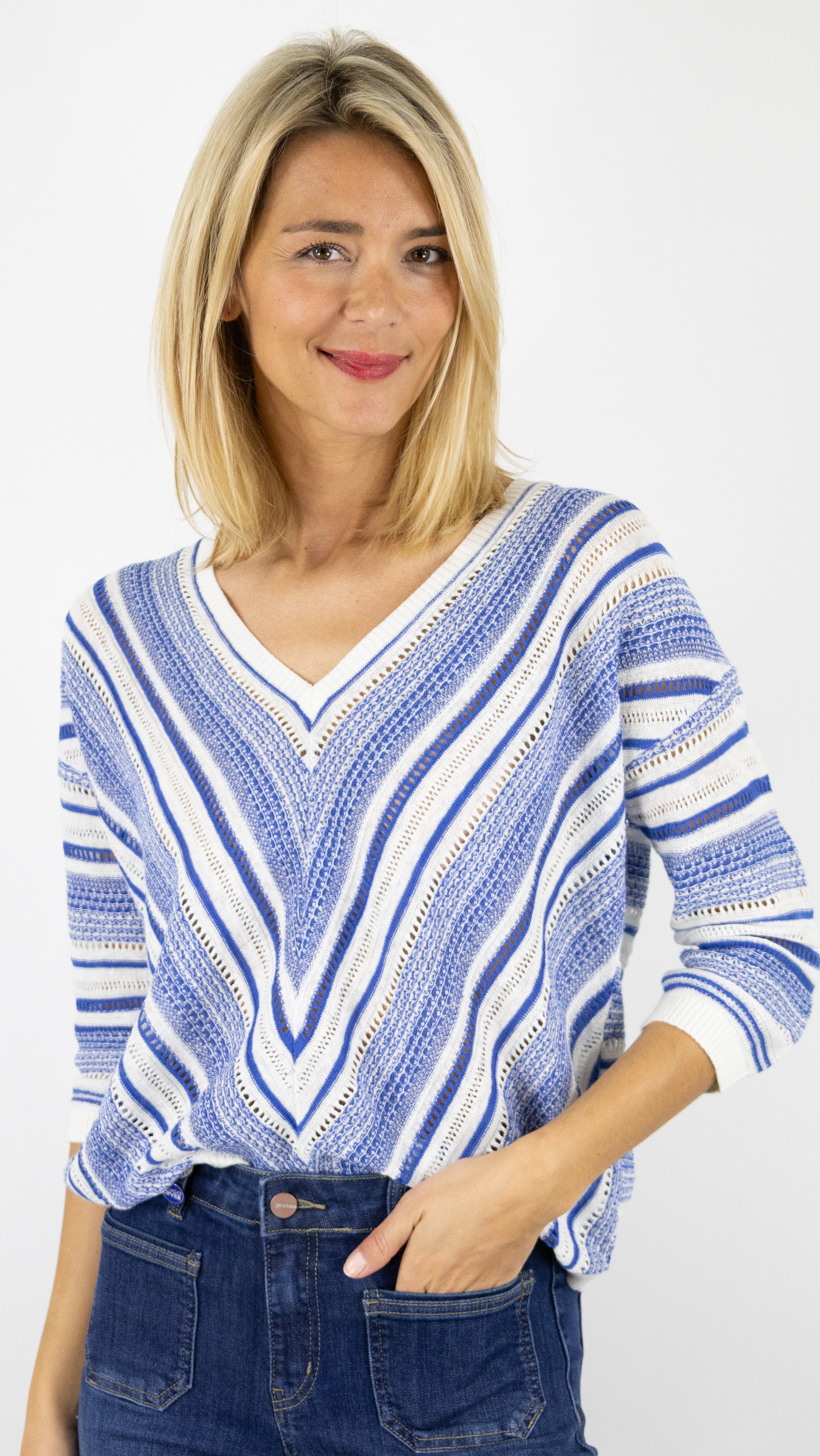 PULL EN CROCHET BLEU OCEAN COL V GERARD DAREL JOCELYN DBU72/B219