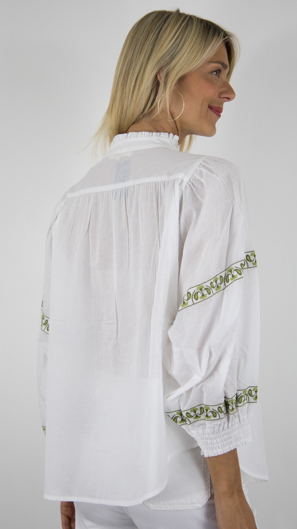 BLOUSE BRODEE EN COTON #COLOR_VERT
