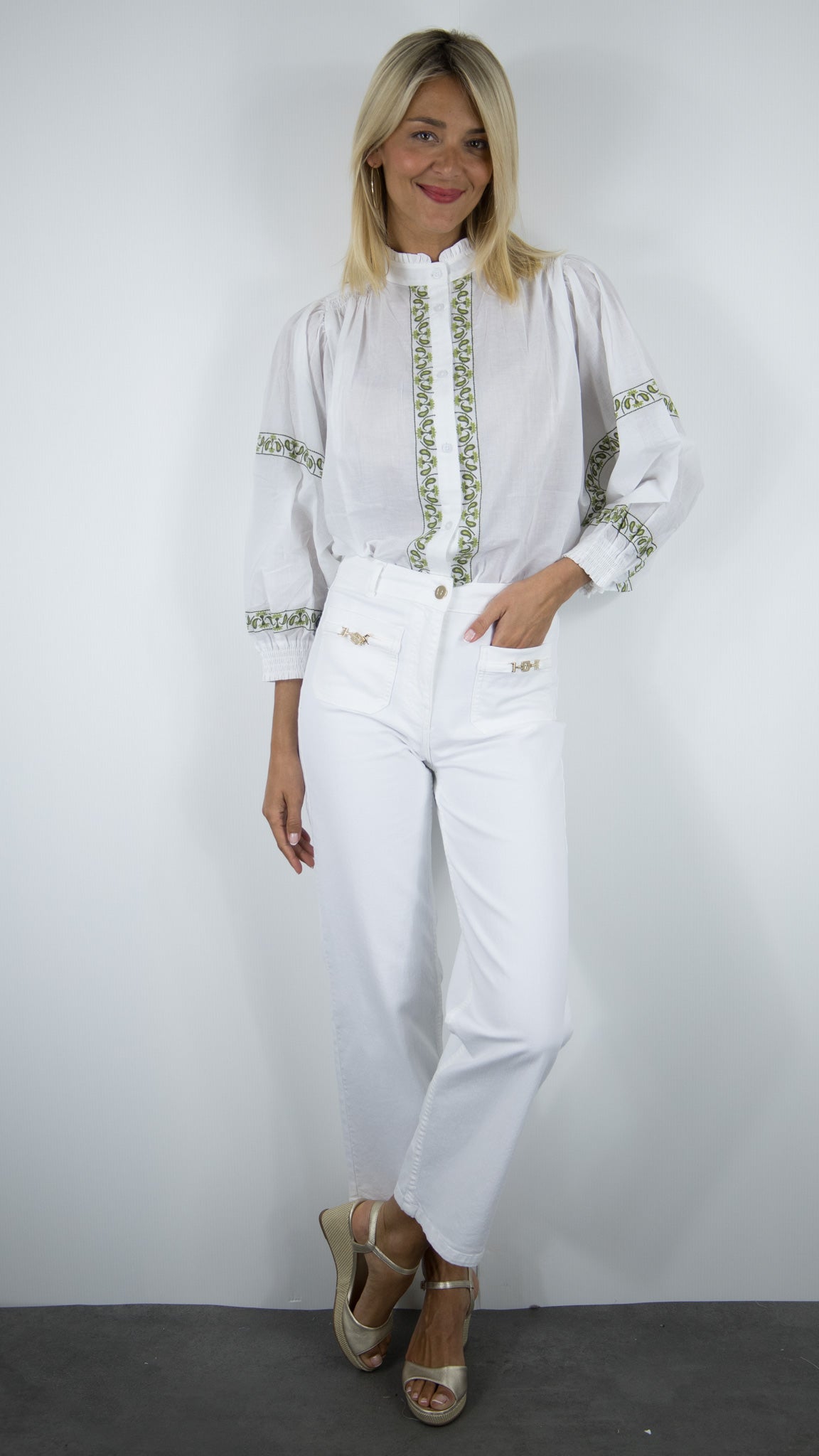 BLOUSE BRODEE EN COTON #COLOR_VERT