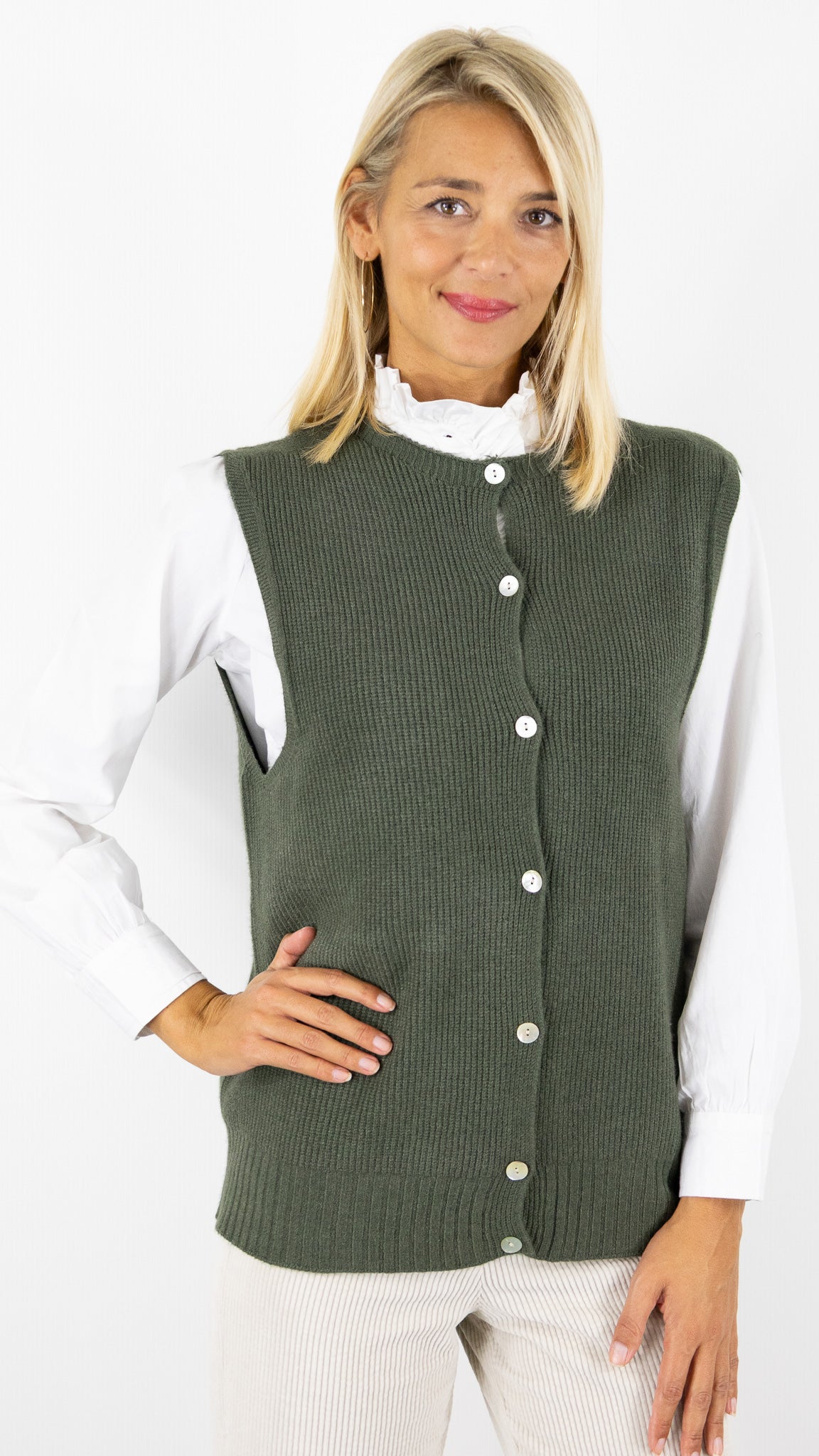 GILET LONG BOUTONNE SANS MANCHES ALEXANDRE LAURENT L8426#COLOR_MILITAIRE/KAKI