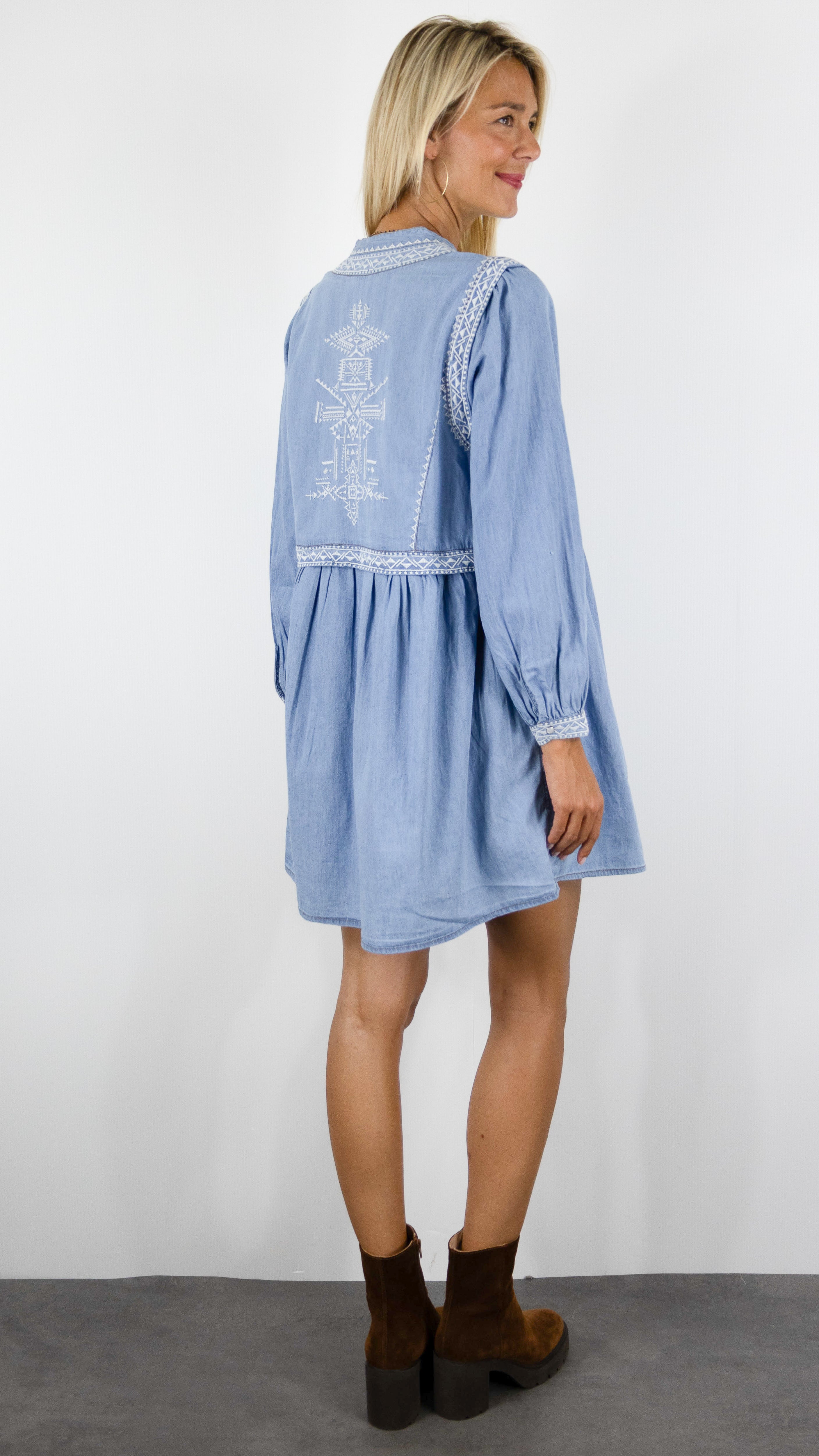 ROBE brodée en jeans pour femme BA&SH LAENA light used blue 