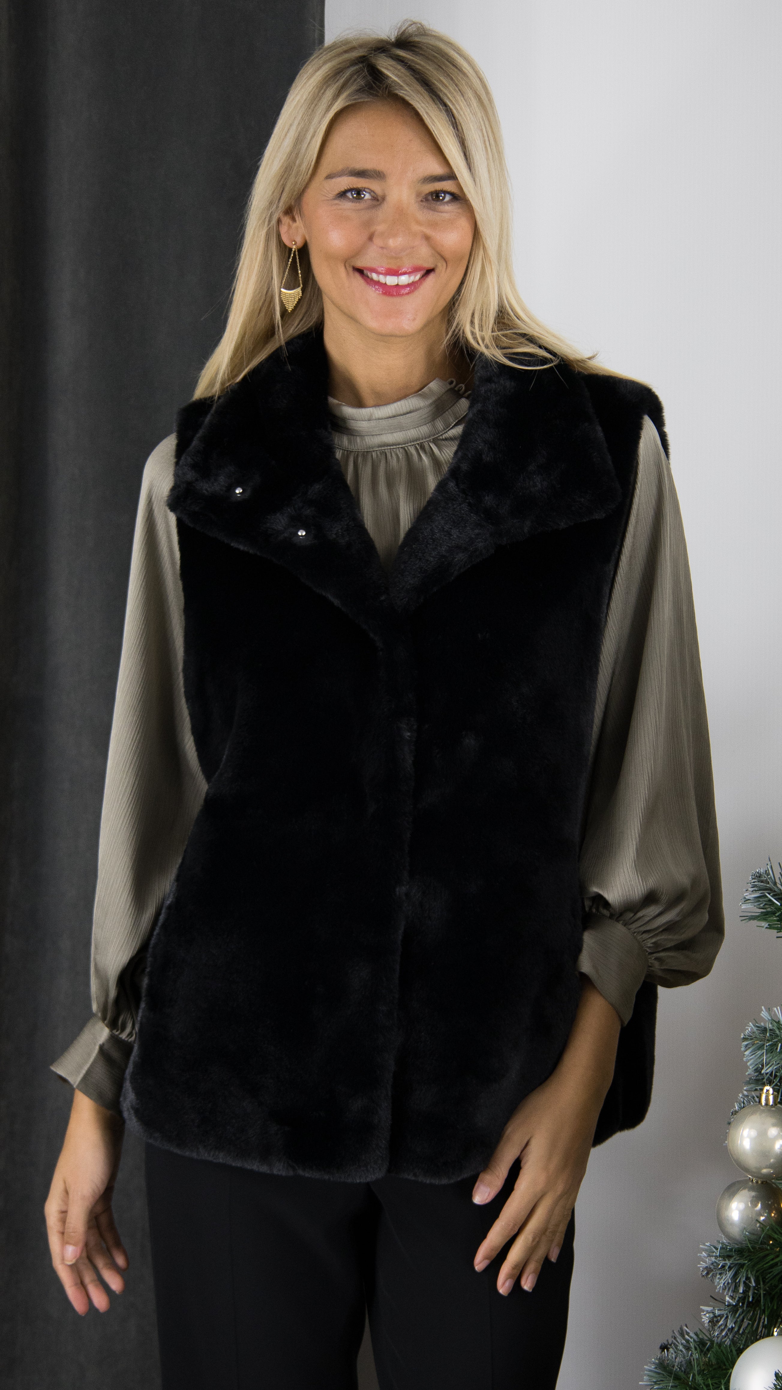 GILET SANS MANCHES EN FAUSSE FOURRURE VOUS LISON 7002511#COLOR_BLACK/NOIR