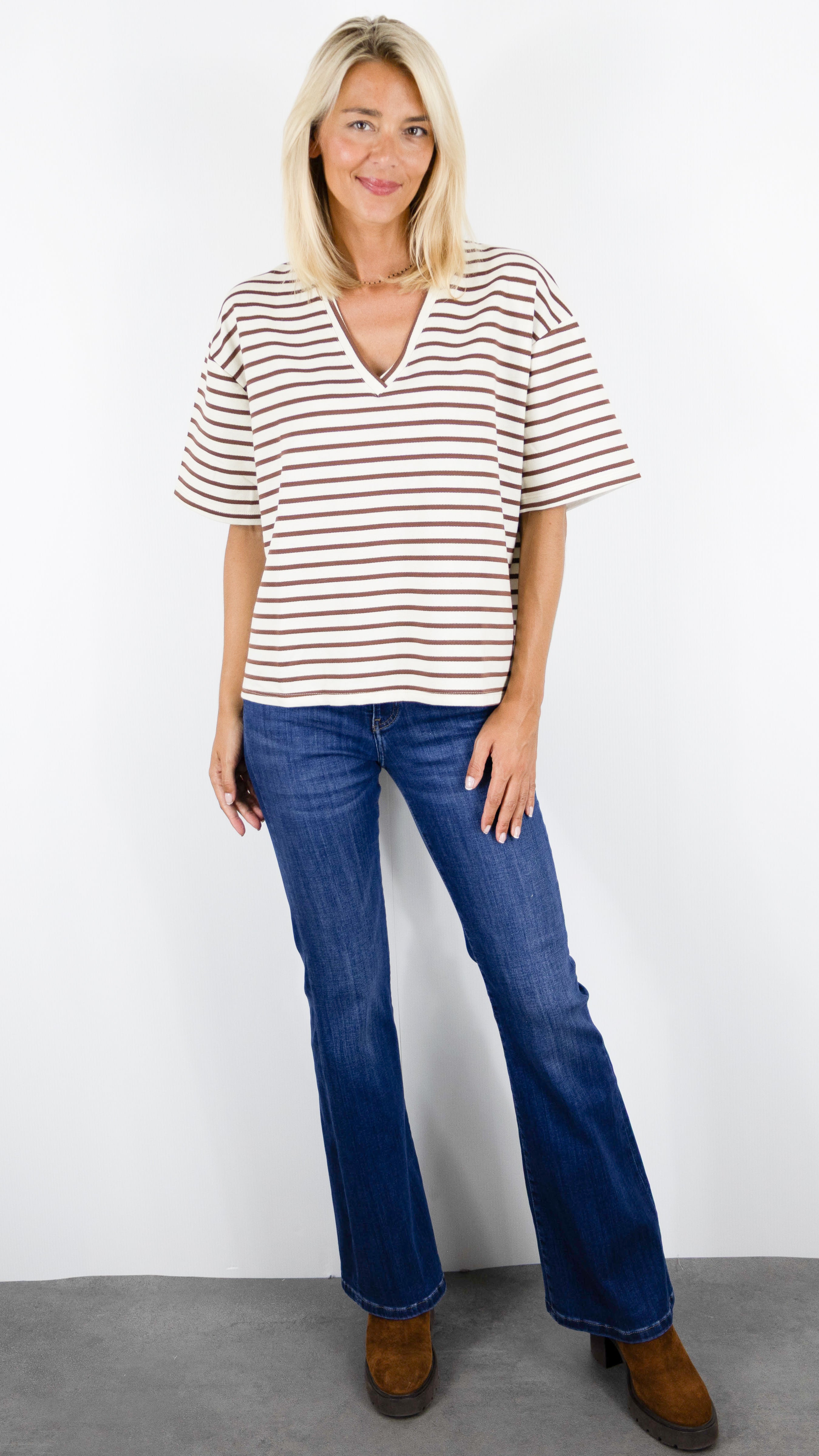 TEE-SHIRT AMPLE MANCHES COURTES RAYE KAKI POUR FEMME LUK AP LK5022-VTM1#COLOR_CHOCO