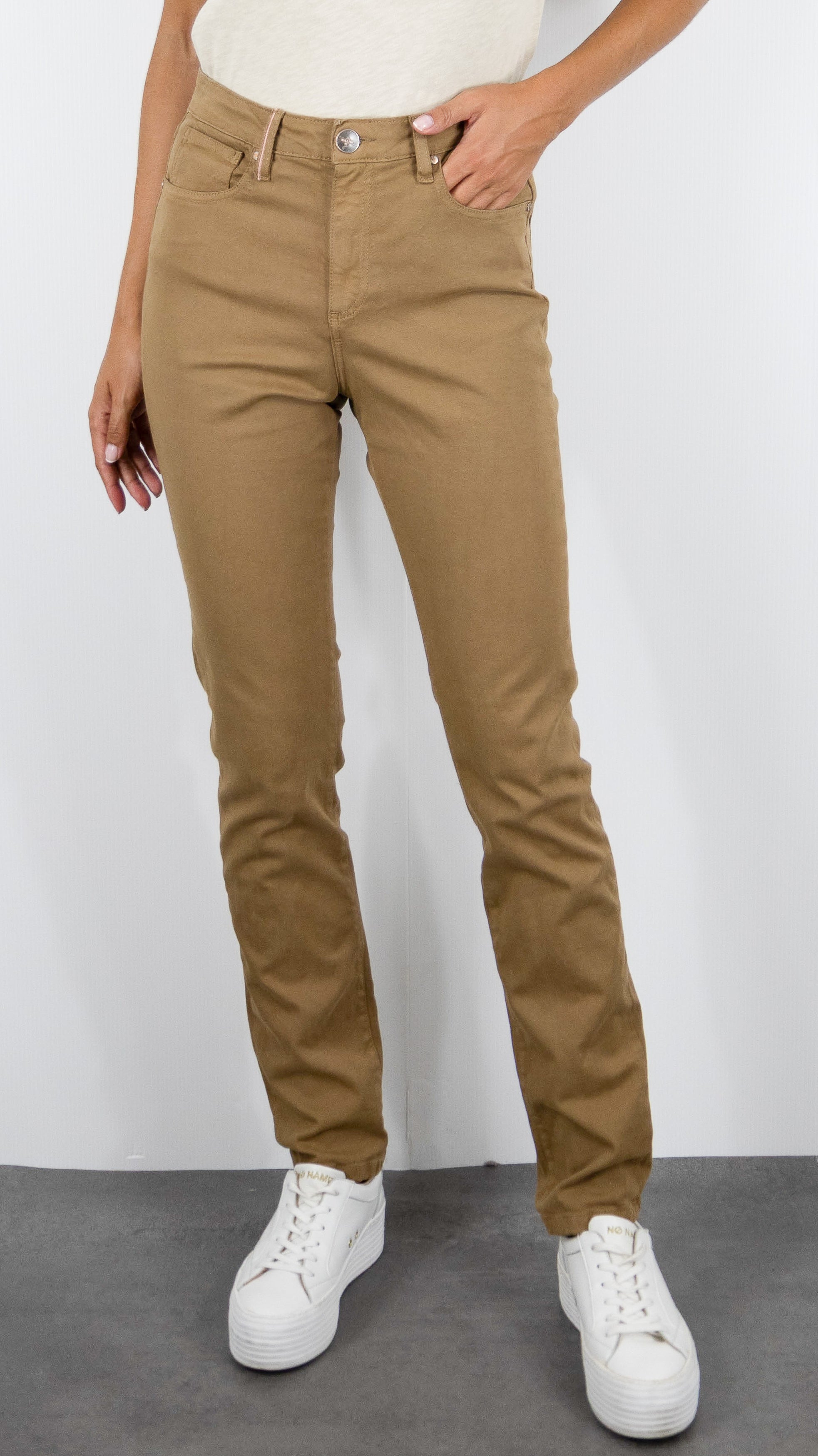 PANTALON LONG DROIT POUR FEMME ISLOW MALO TENDER DREAM#COLOR_LAMA/CAMEL