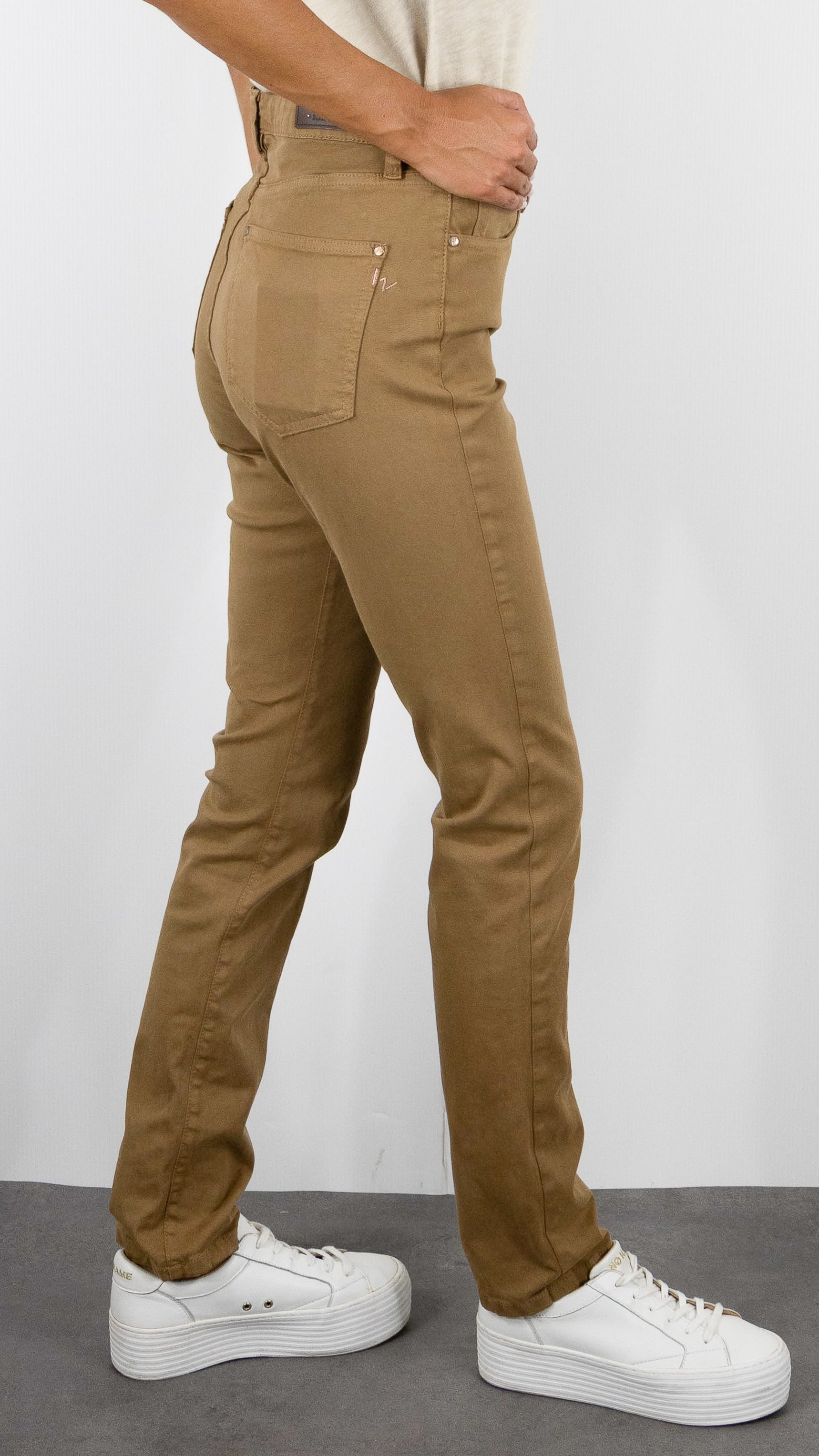 PANTALON LONG DROIT POUR FEMME ISLOW MALO TENDER DREAM#COLOR_LAMA/CAMEL