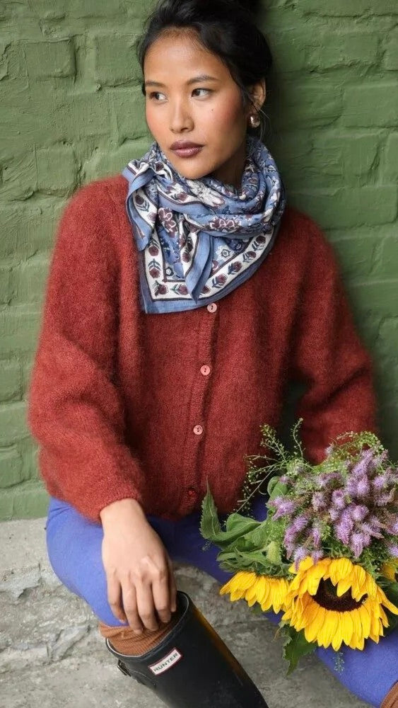 FOULARD FLEURI EN COTON BLEU ORAGE BELLEMME MANON 