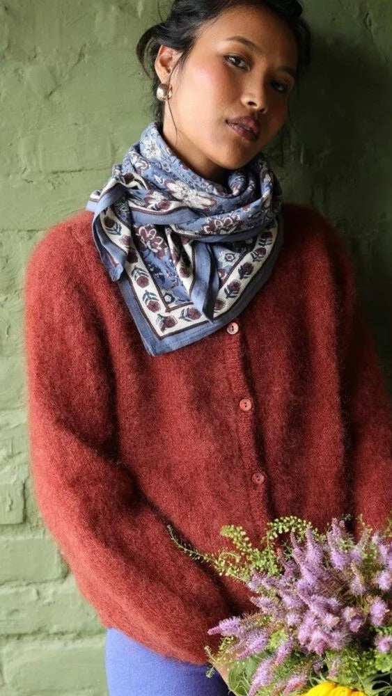 FOULARD FLEURI EN COTON BLEU ORAGE BELLEMME MANON 