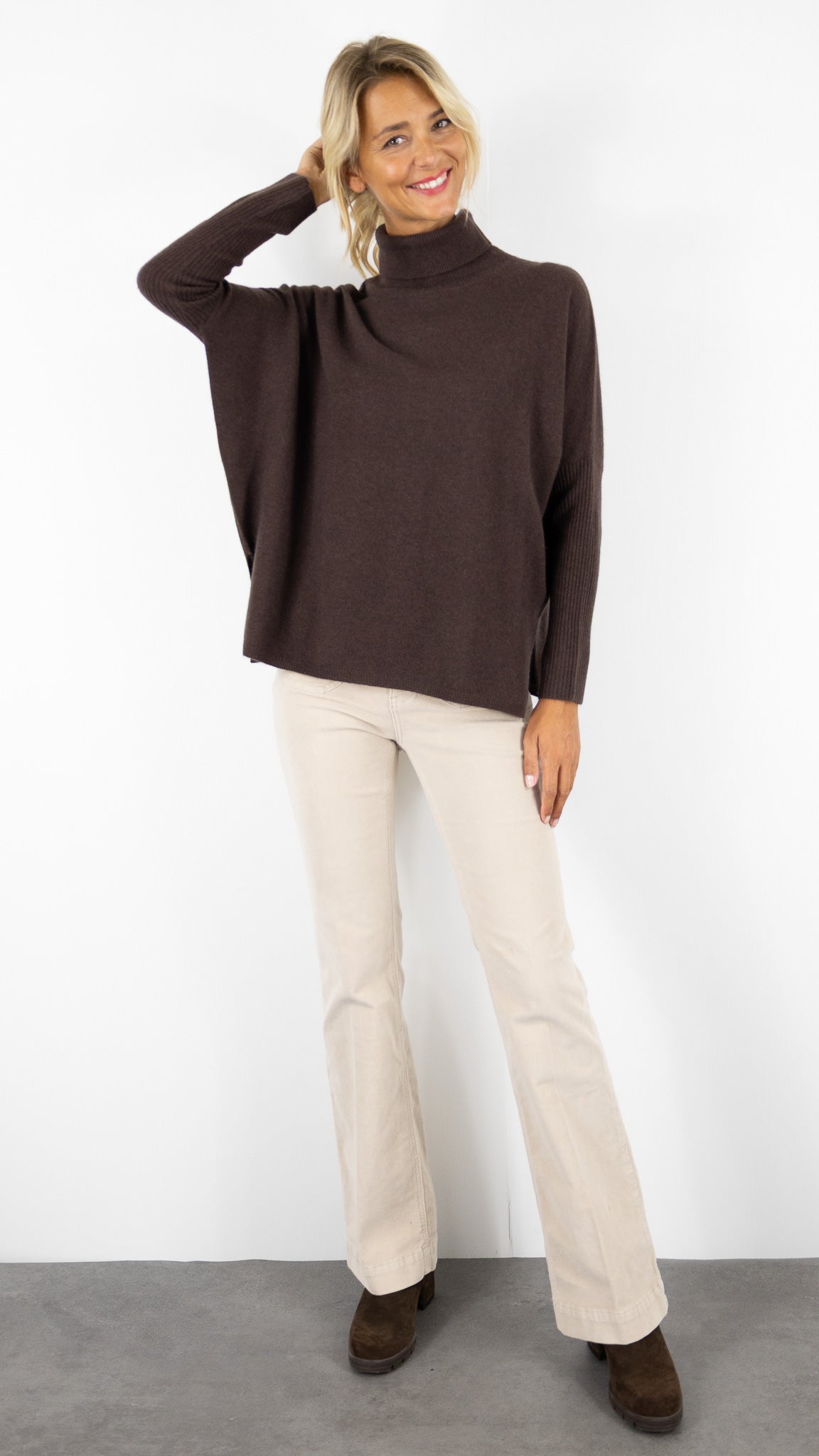 pull oversize manches chauve souris en cachemire modele Margareth not shy#COLOR_COFFEE/CAFE
