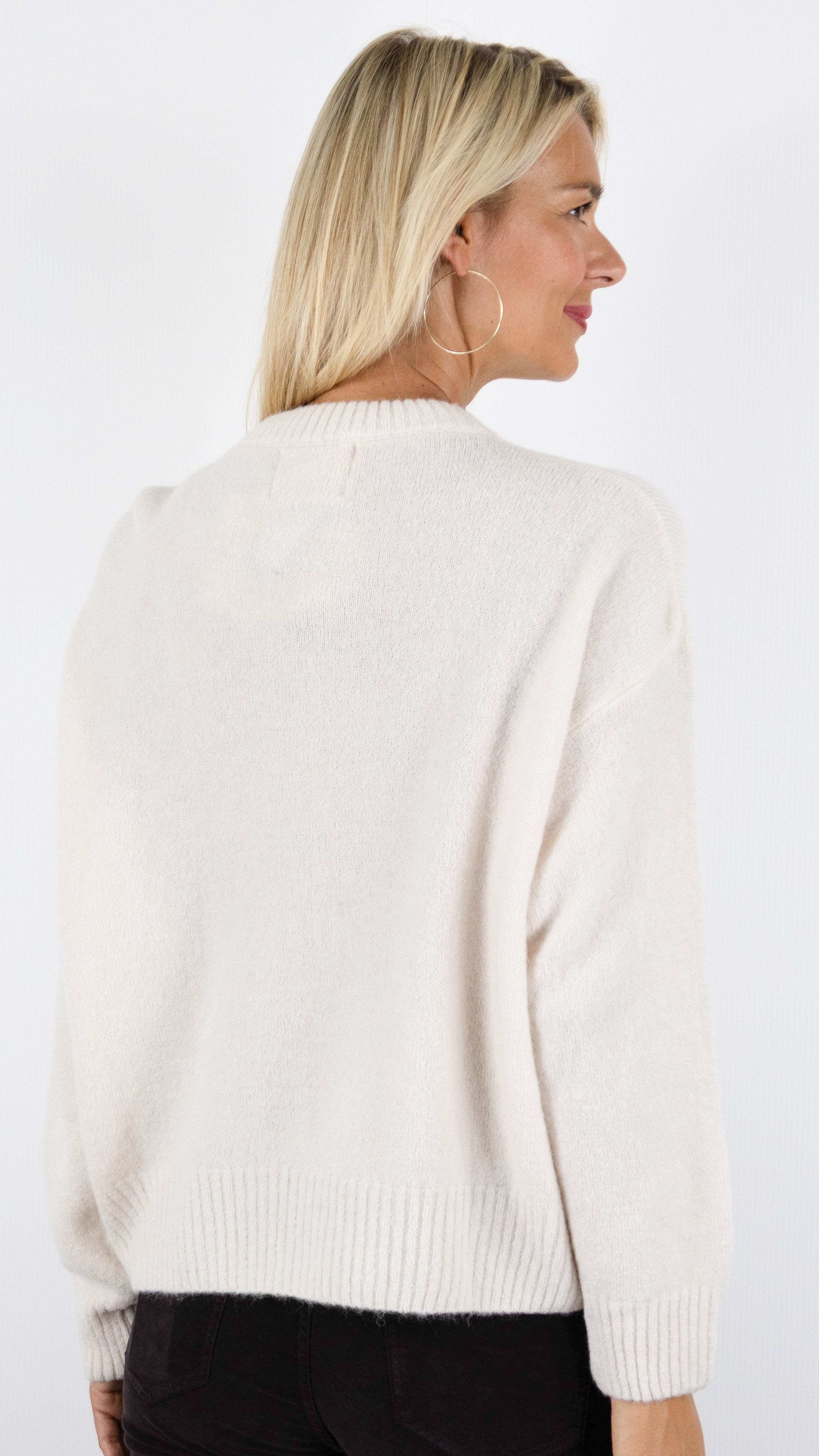 PULL COL ROND AMPLE EN ALPAGA POUR FEMME STUDIO PARISIEN 25570#COLOR_ECRU