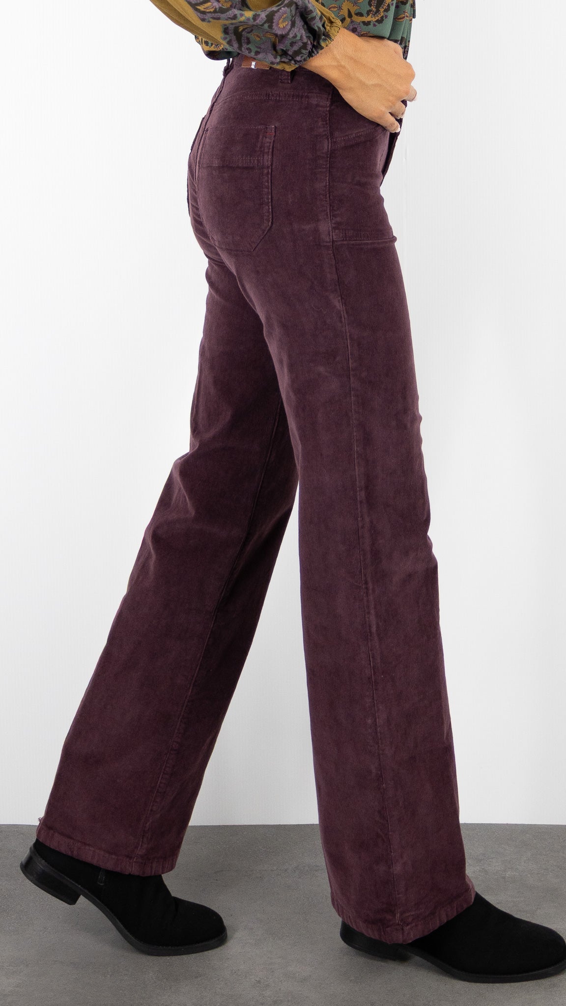 JEANS FLARE EN VELOURS MILLERAIES FEMME JANE BLUE MENILMONTANT TINY CORD#COLOR_AUBERGINE