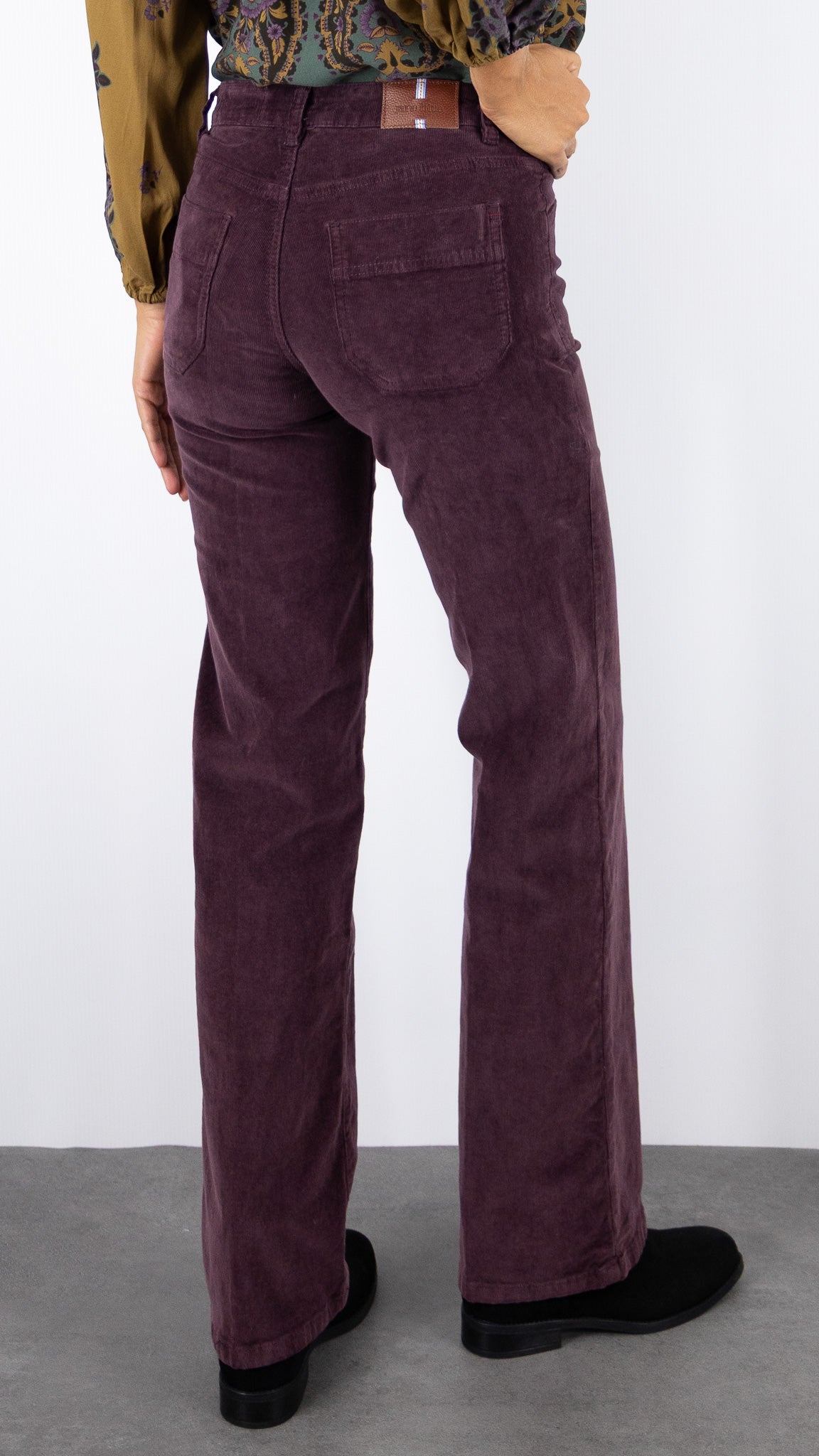 JEANS FLARE EN VELOURS MILLERAIES FEMME JANE BLUE MENILMONTANT TINY CORD#COLOR_AUBERGINE