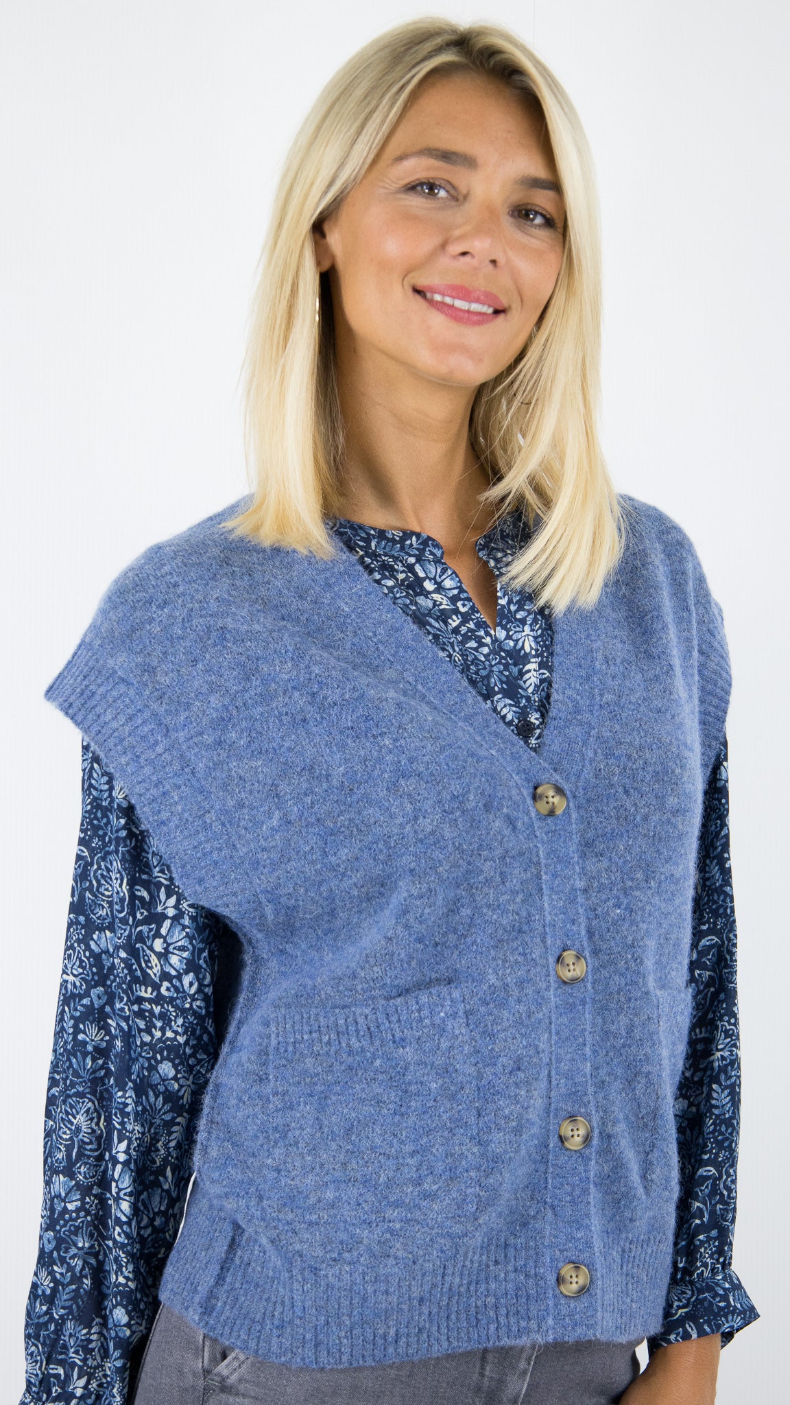 GILET V SANS MANCHES MAILLE CHINEE DENIM FEMME  HARTFORD MOLKY