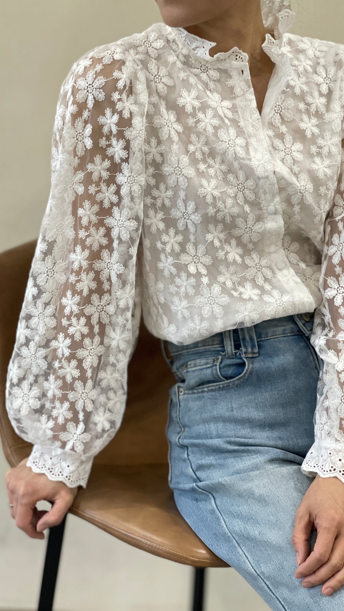 CHEMISE BRODEE TRANSPARENTE ECRUE POUR FEMME  IT HIPPIE M716-814 