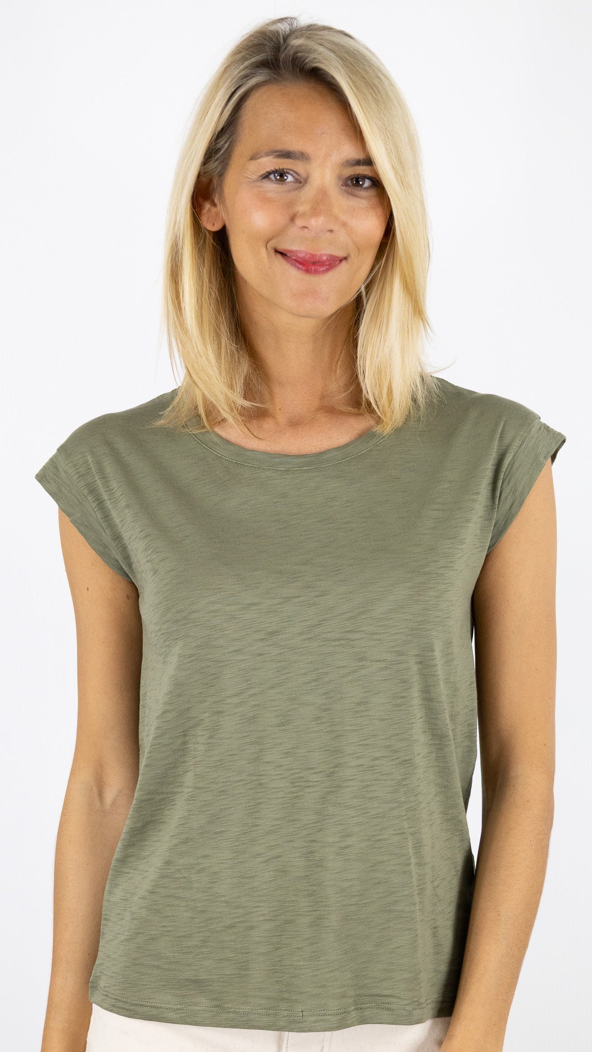 TEE-SHIRT RAS DE COU EN COTON PIMA MANCHES COURTES ANONYM NOELIA#COLOR_OLIVE FLAMME