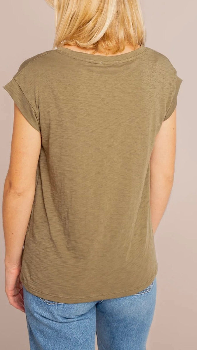 TEE-SHIRT RAS DE COU EN COTON PIMA MANCHES COURTES ANONYM NOELIA#COLOR_OLIVE FLAMME